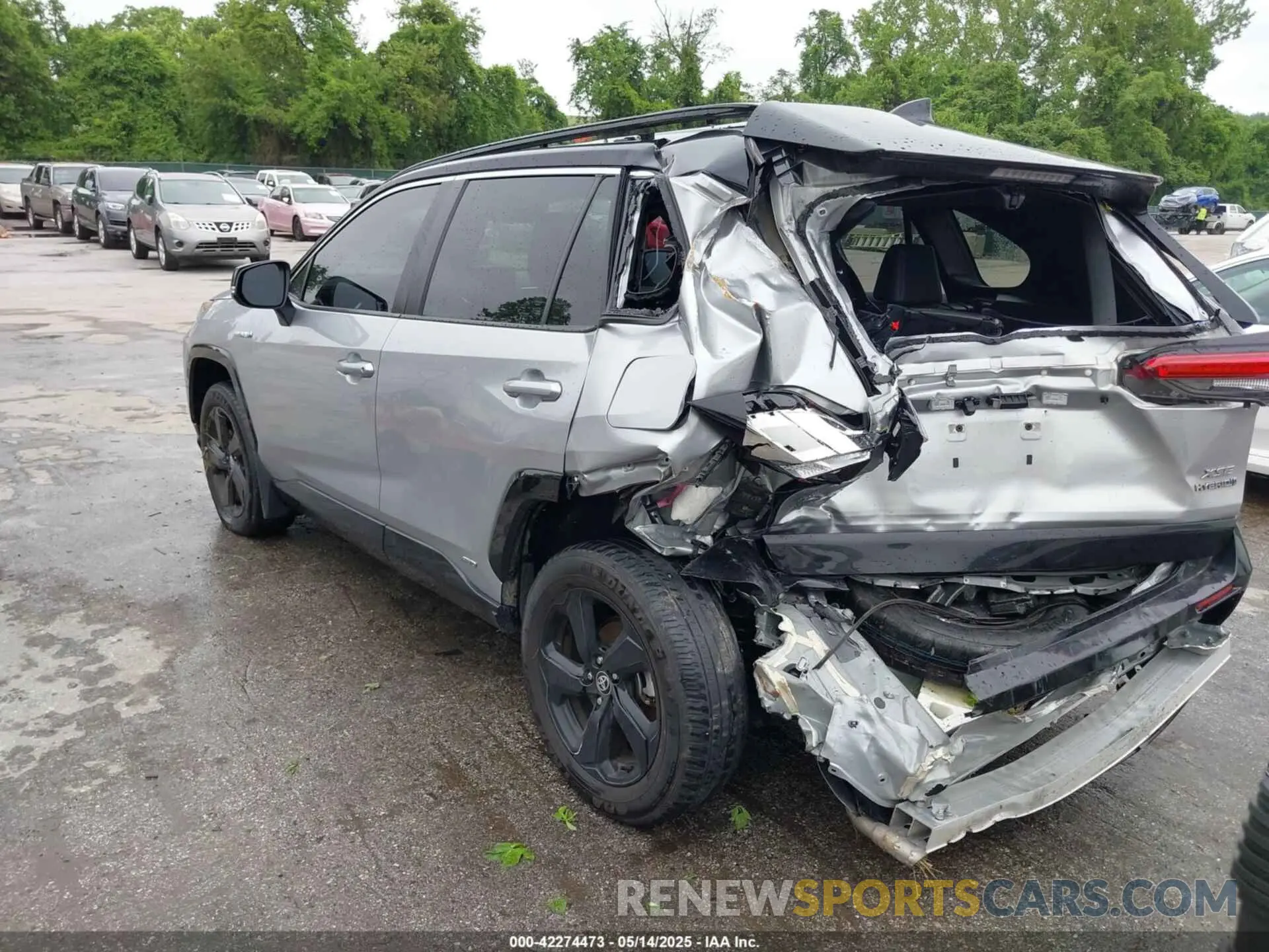 3 Фотография поврежденного автомобиля JTMEWRFV2LJ048285 TOYOTA RAV4 HYBRID 2020