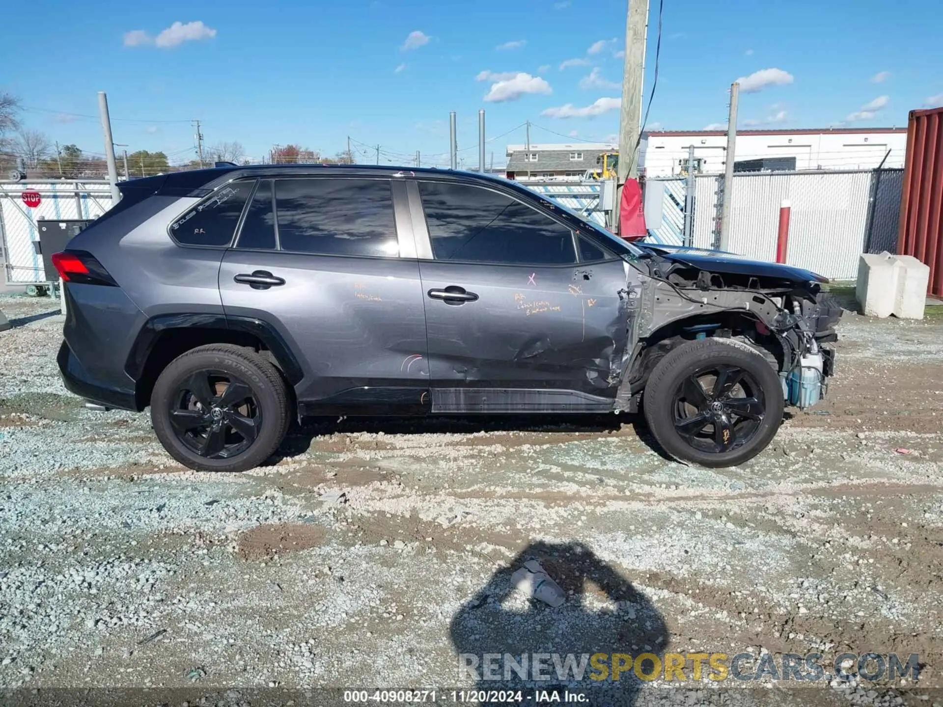 13 Photograph of a damaged car JTMEWRFV9LD541749 TOYOTA RAV4 HYBRID 2020