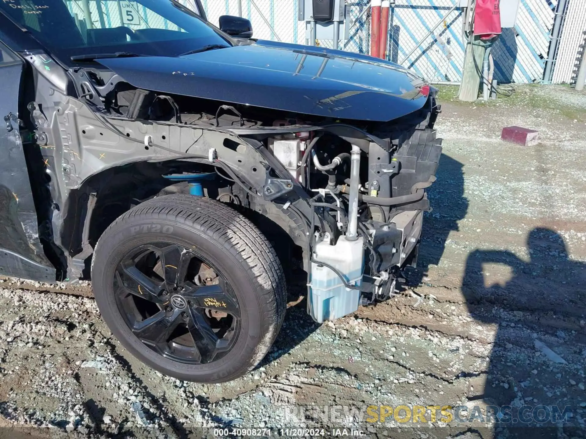 17 Photograph of a damaged car JTMEWRFV9LD541749 TOYOTA RAV4 HYBRID 2020