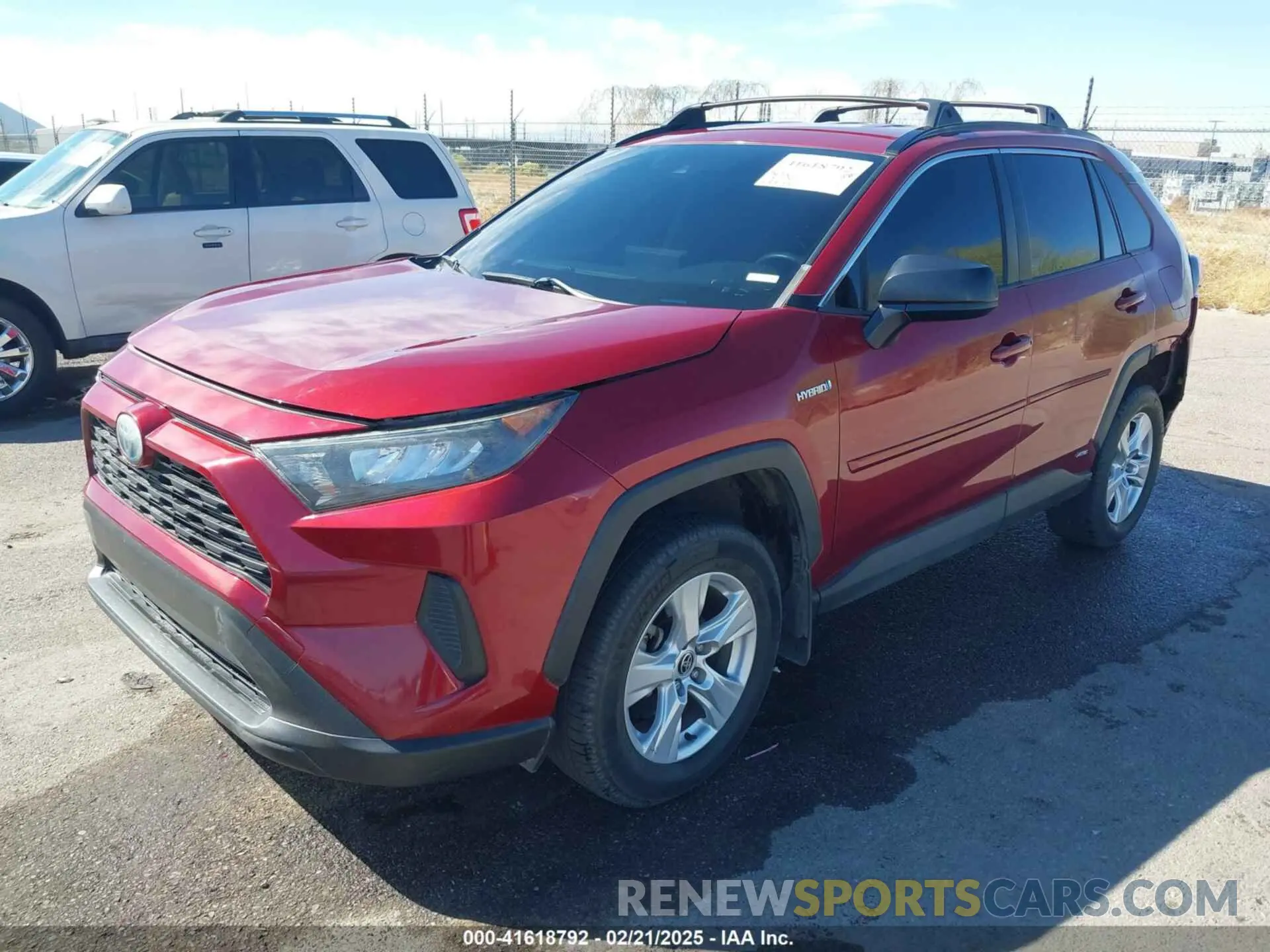 2 Photograph of a damaged car JTMLWRFV3LD538501 TOYOTA RAV4 HYBRID 2020