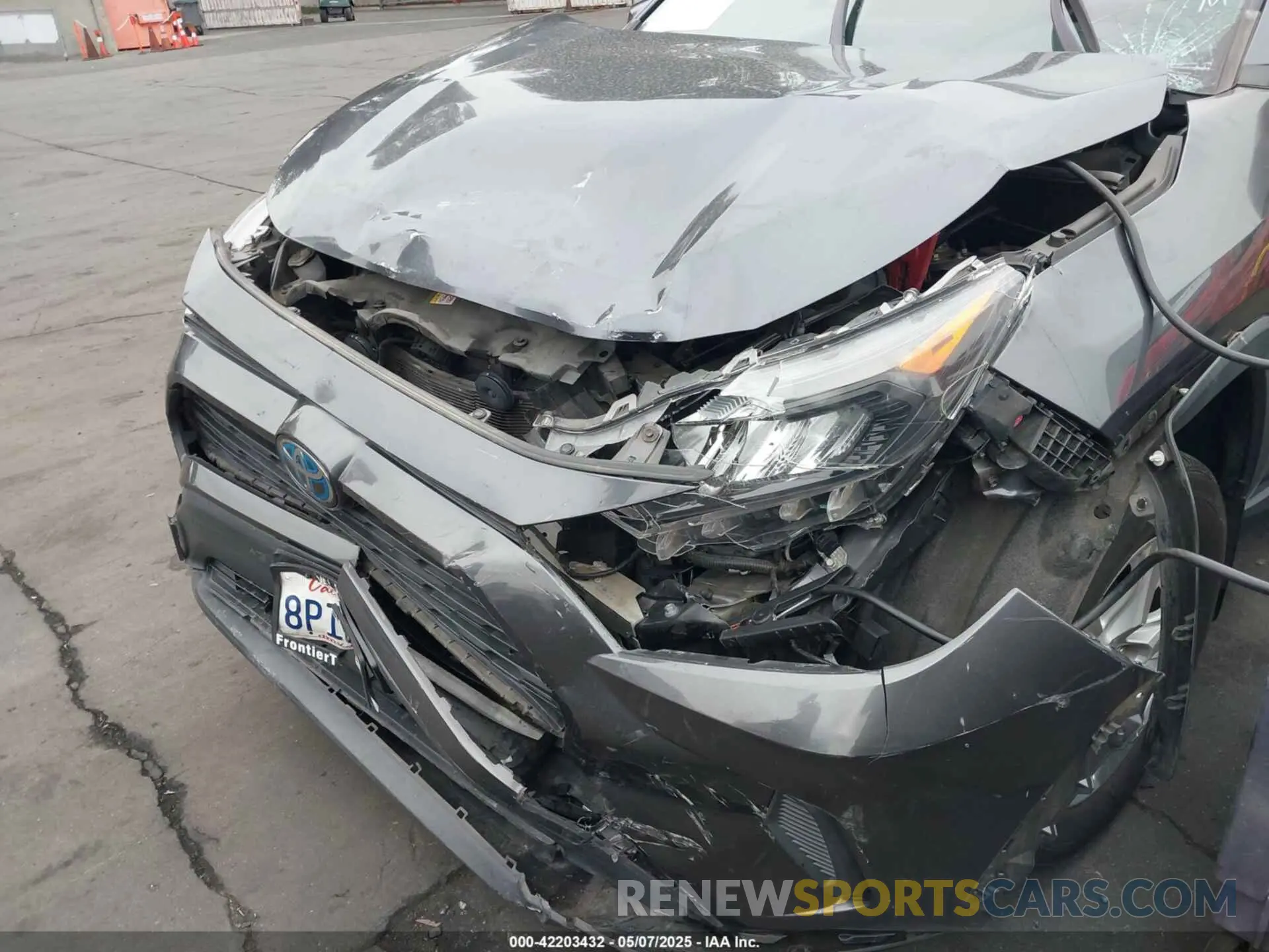 6 Photograph of a damaged car JTMLWRFV8LD537361 TOYOTA RAV4 HYBRID 2020