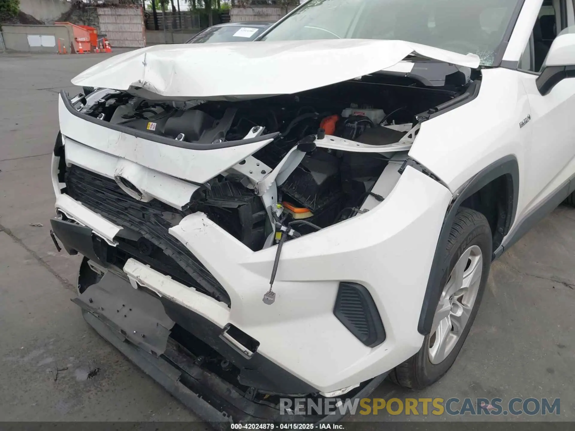 18 Photograph of a damaged car JTMMWRFV1LD064097 TOYOTA RAV4 HYBRID 2020
