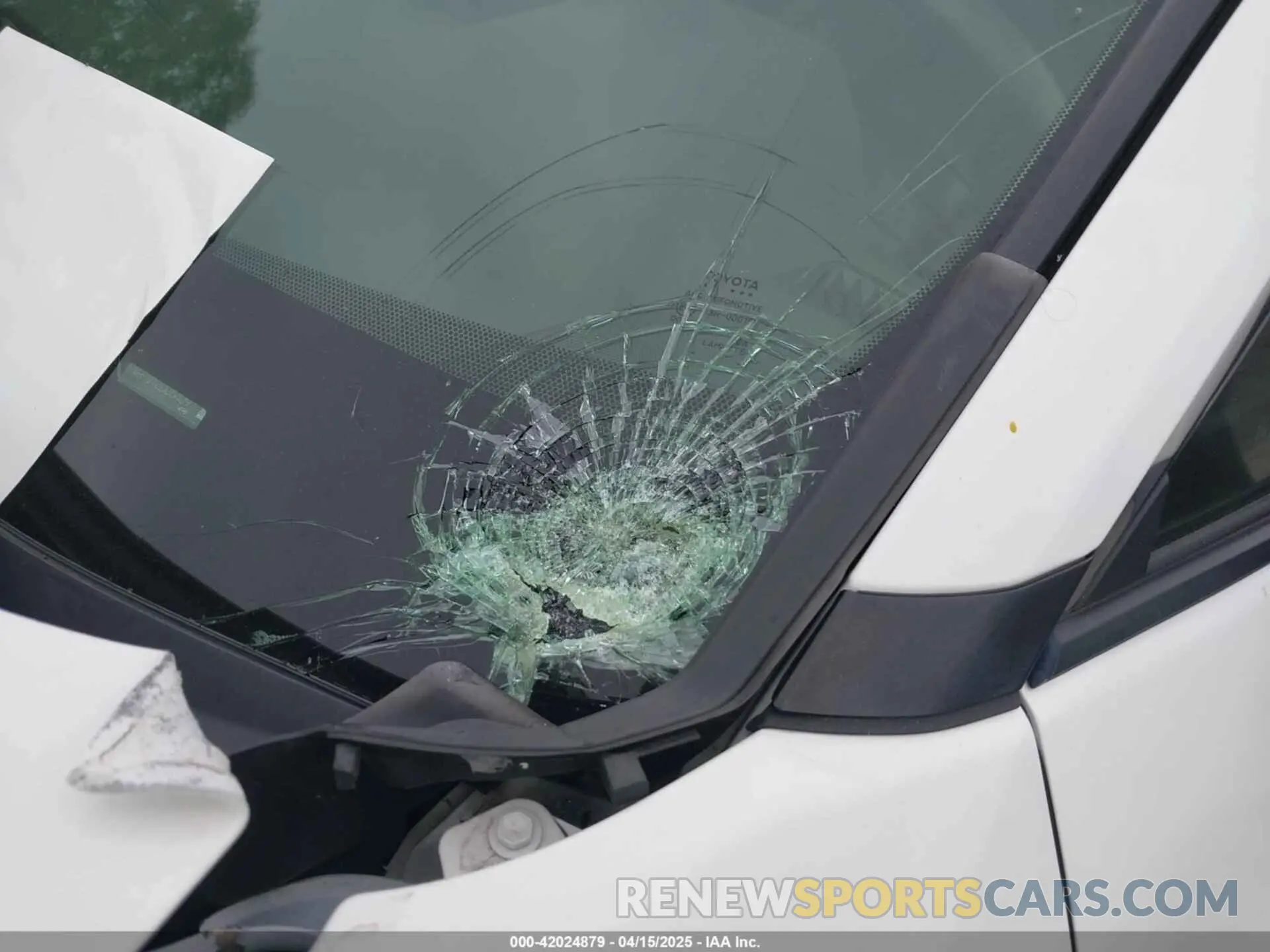 21 Photograph of a damaged car JTMMWRFV1LD064097 TOYOTA RAV4 HYBRID 2020