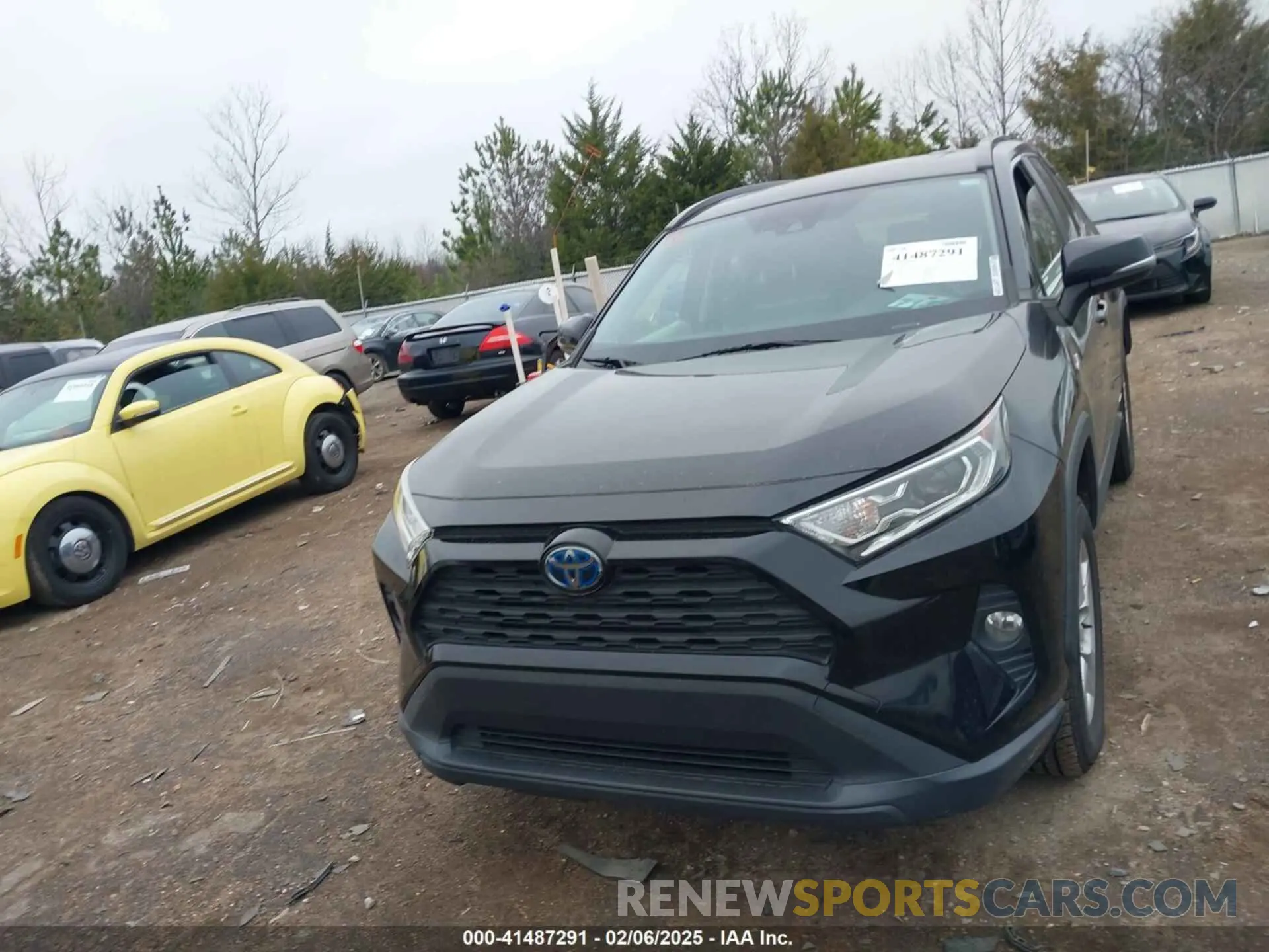 12 Photograph of a damaged car JTMR6RFV6LD001177 TOYOTA RAV4 HYBRID 2020