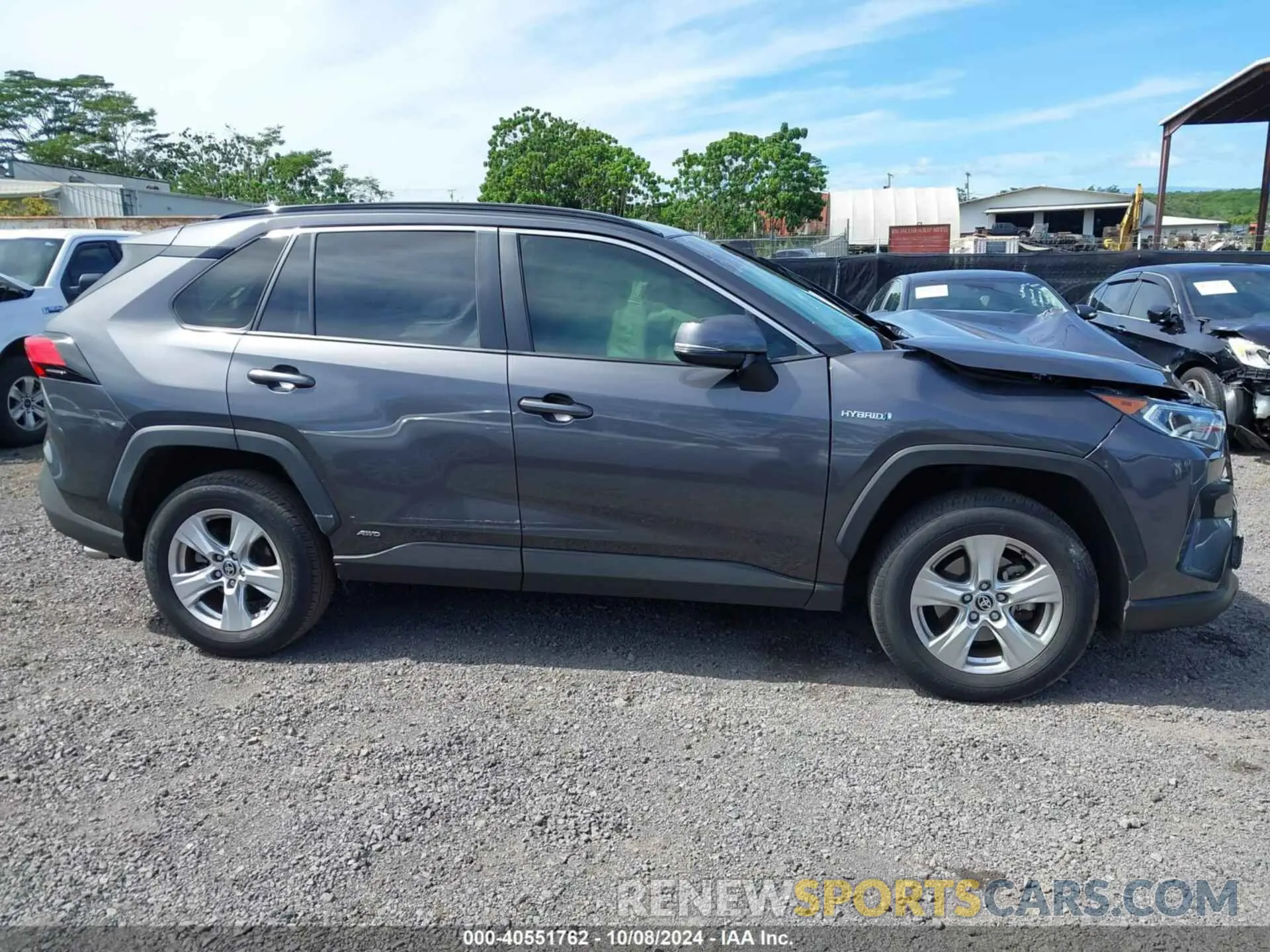 13 Photograph of a damaged car JTMR6RFV9LJ002101 TOYOTA RAV4 HYBRID 2020