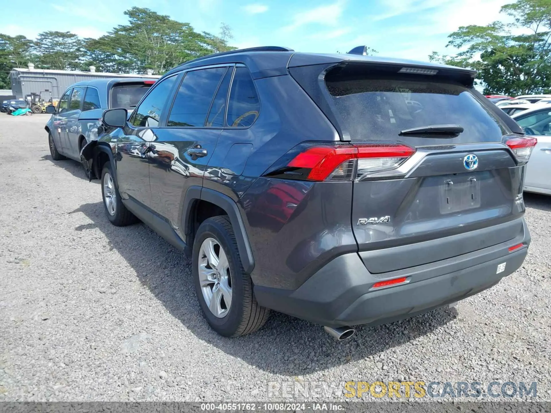 3 Photograph of a damaged car JTMR6RFV9LJ002101 TOYOTA RAV4 HYBRID 2020