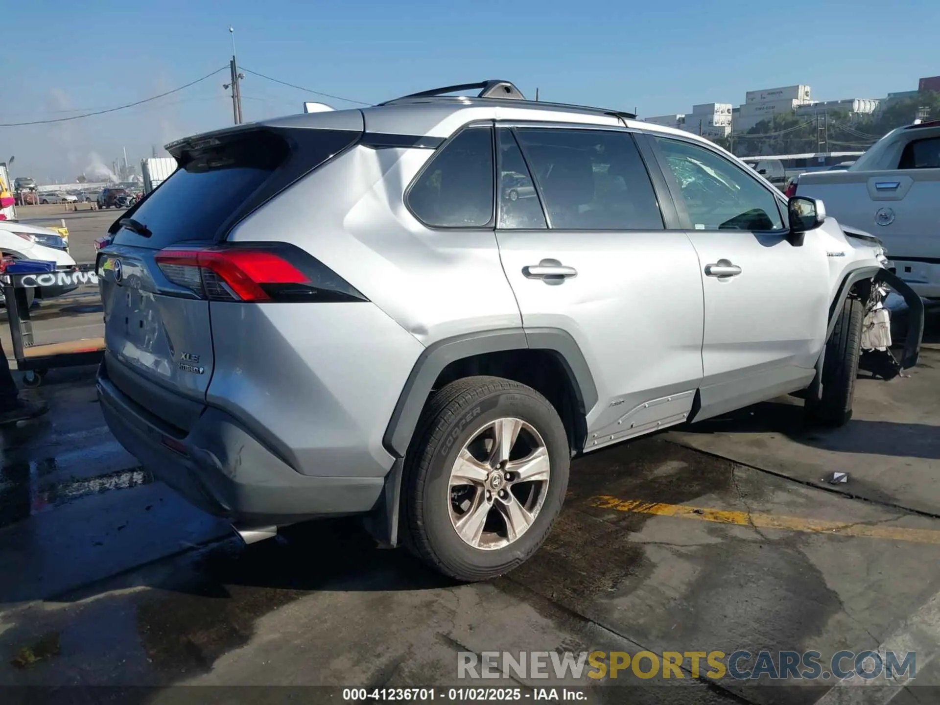 4 Photograph of a damaged car JTMRWRFV2LD058153 TOYOTA RAV4 HYBRID 2020