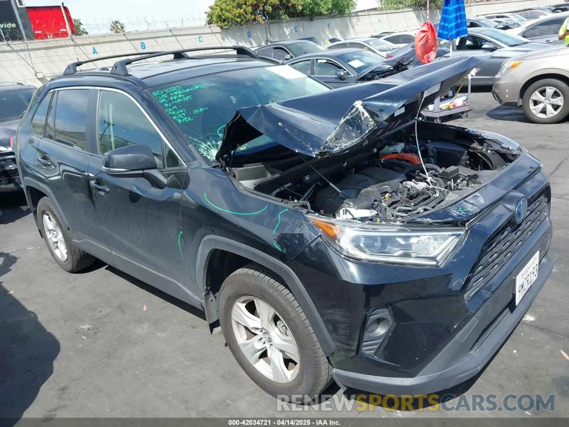 1 Photograph of a damaged car JTMRWRFV2LD549063 TOYOTA RAV4 HYBRID 2020