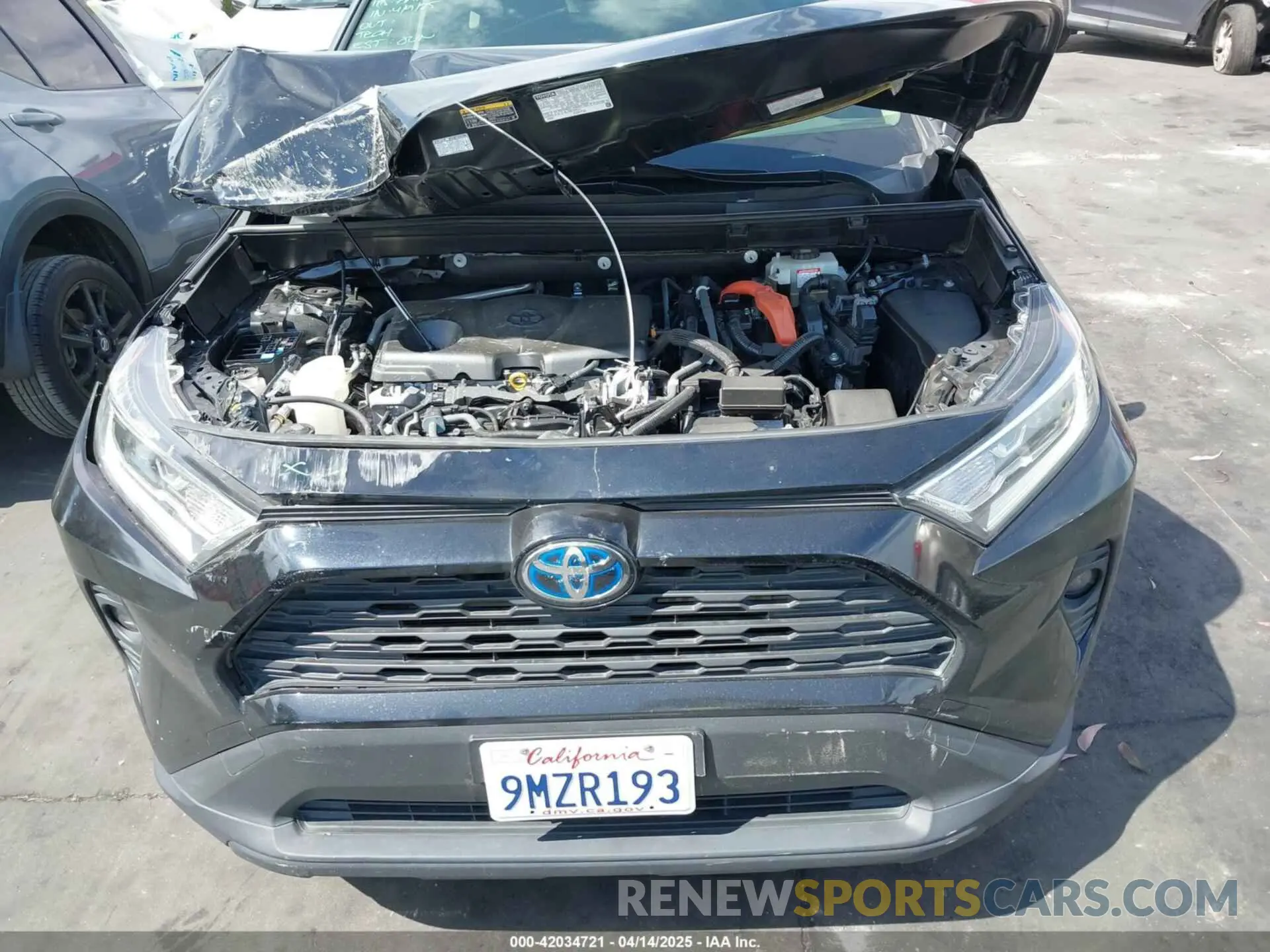 13 Photograph of a damaged car JTMRWRFV2LD549063 TOYOTA RAV4 HYBRID 2020
