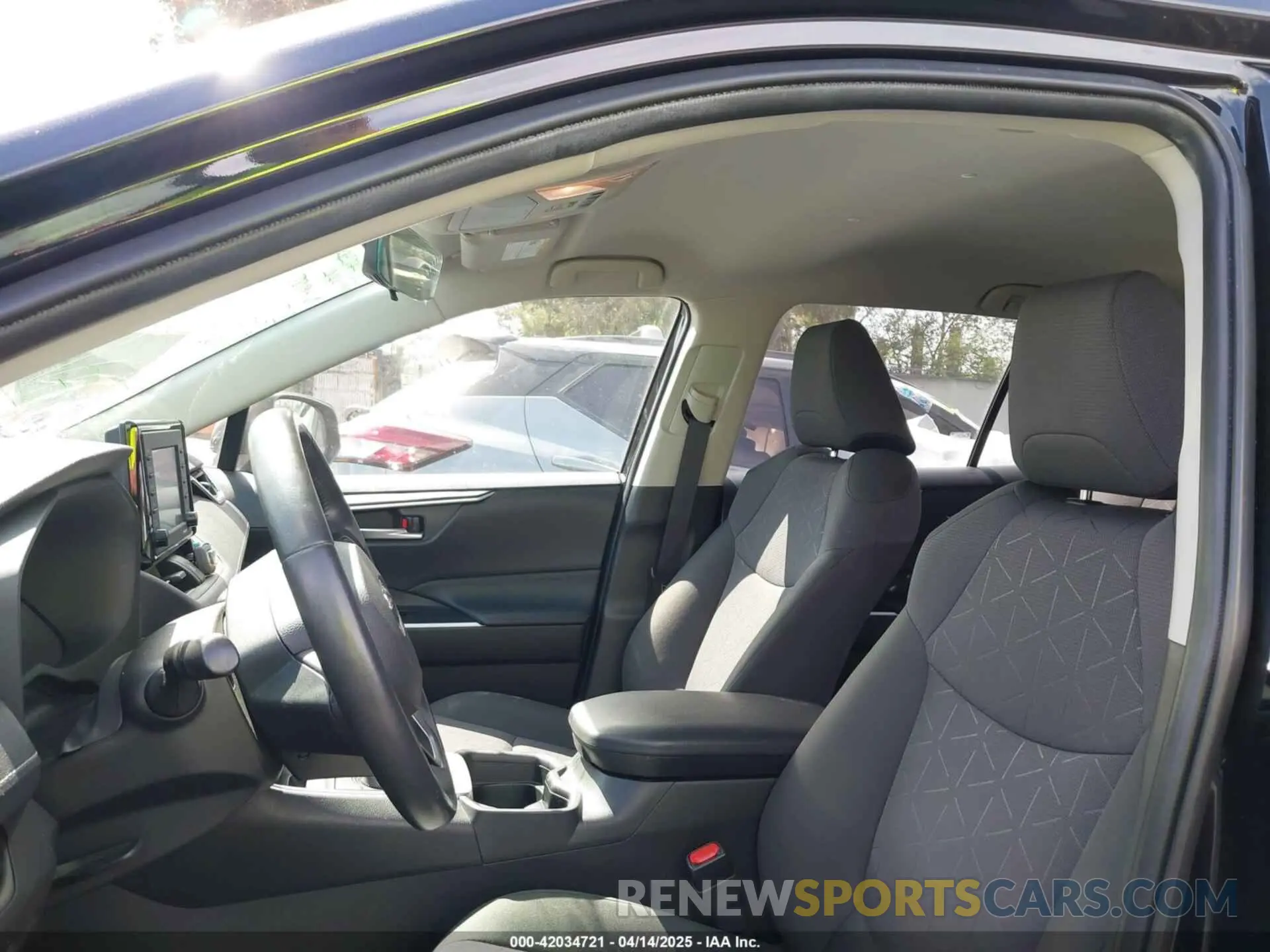 20 Photograph of a damaged car JTMRWRFV2LD549063 TOYOTA RAV4 HYBRID 2020