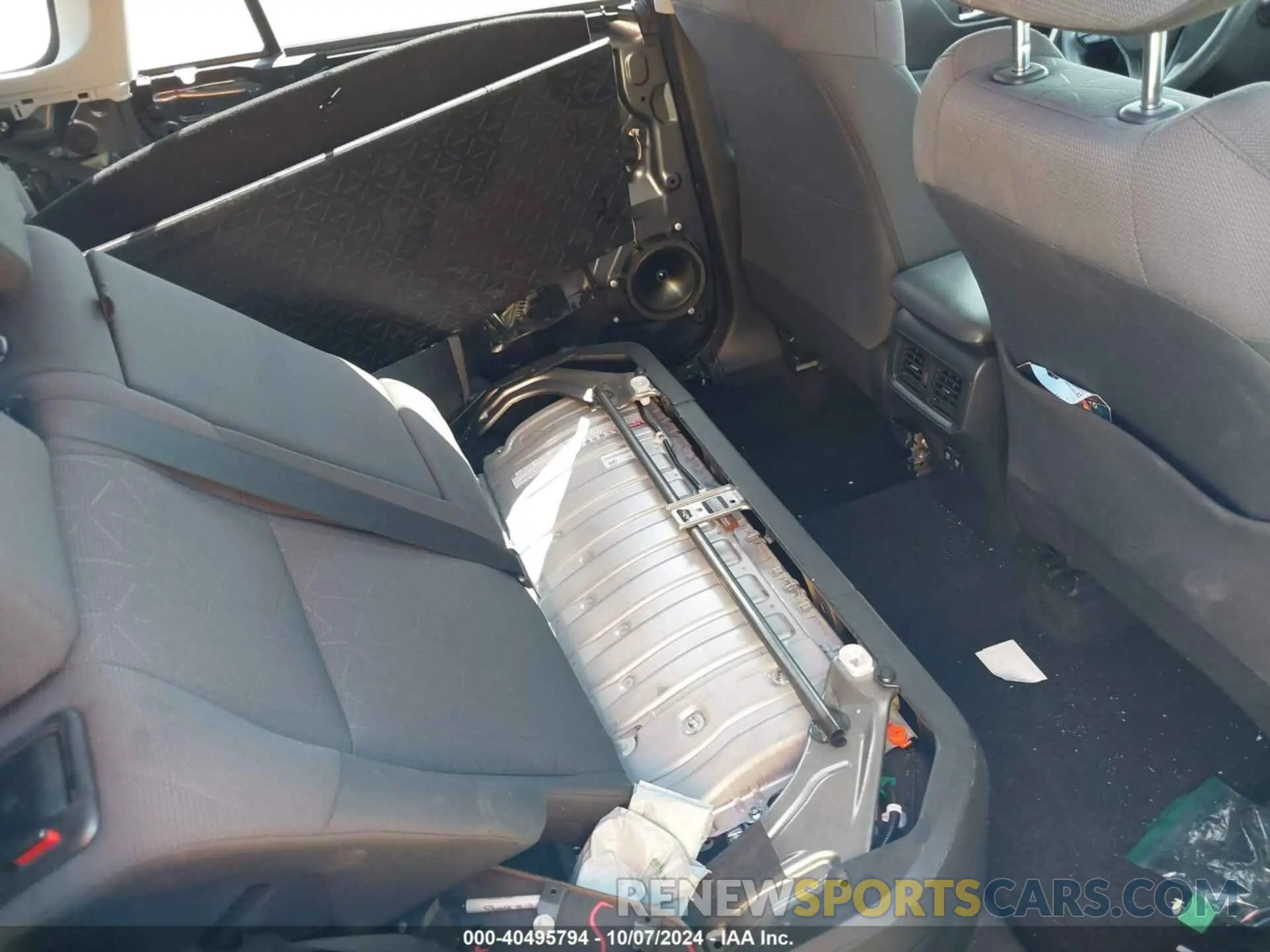 8 Photograph of a damaged car JTMRWRFV6LD066448 TOYOTA RAV4 HYBRID 2020