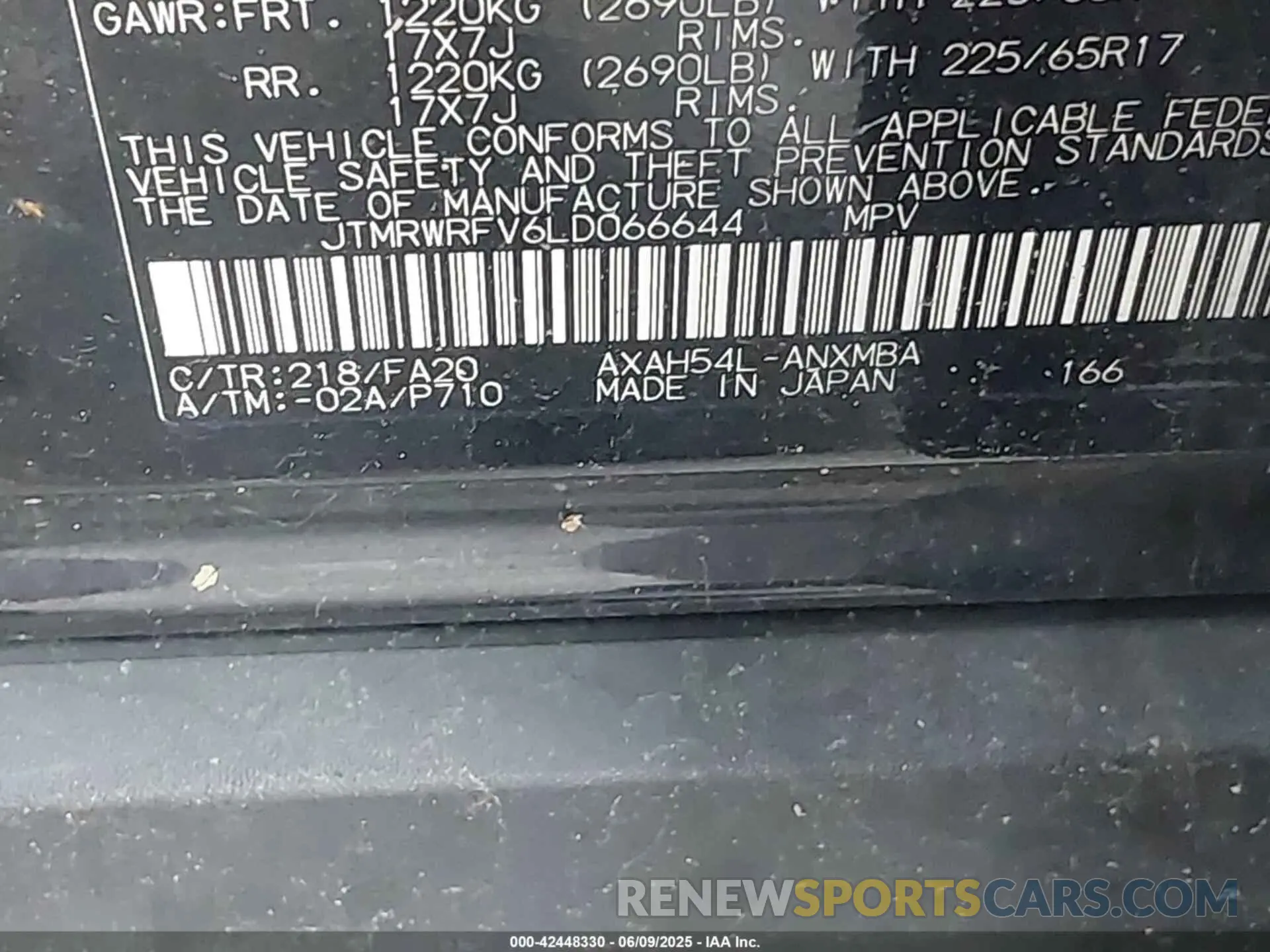 9 Photograph of a damaged car JTMRWRFV6LD066644 TOYOTA RAV4 HYBRID 2020