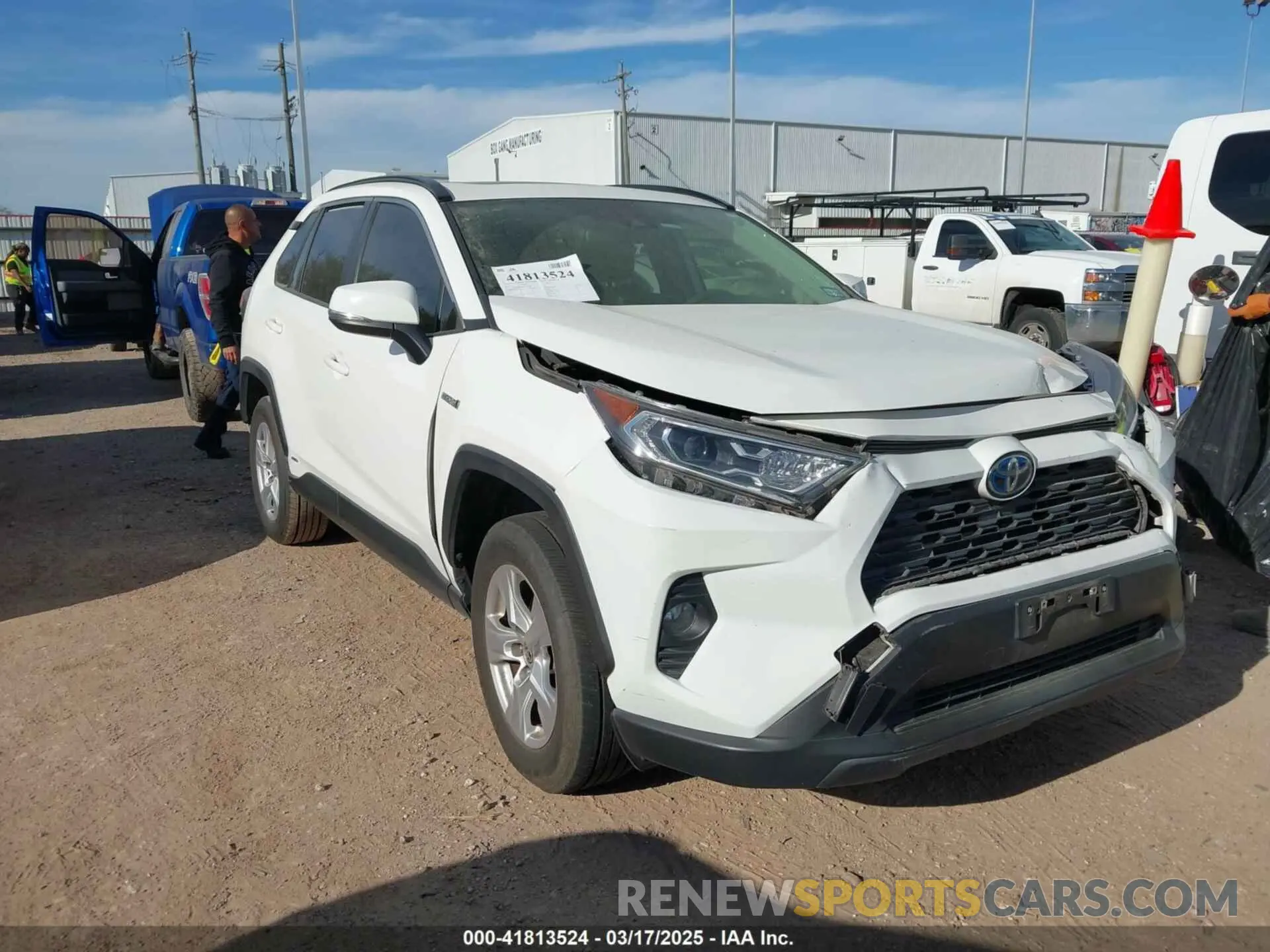 1 Фотография поврежденного автомобиля JTMRWRFV6LD549163 TOYOTA RAV4 HYBRID 2020