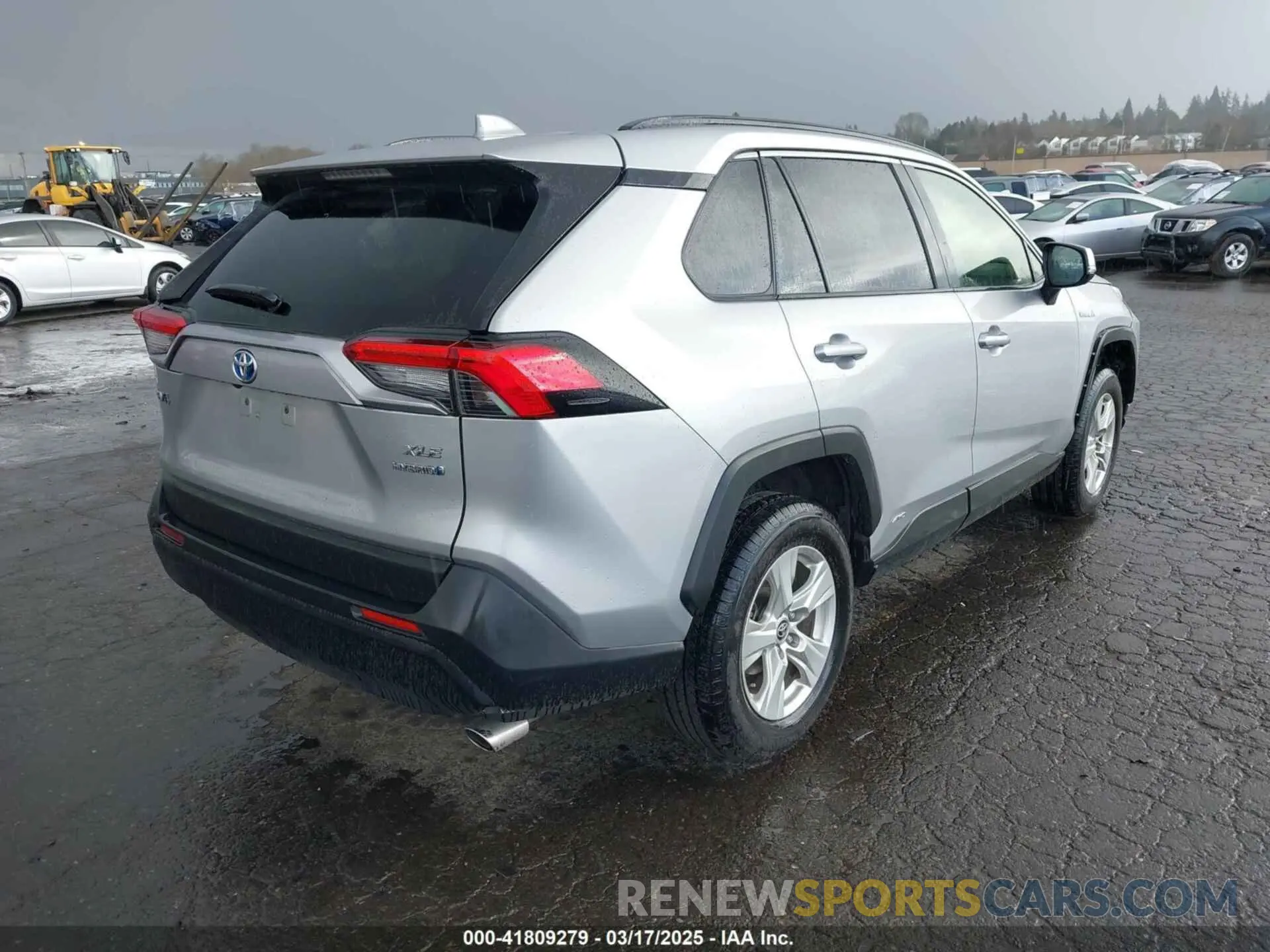 4 Photograph of a damaged car JTMRWRFV7LJ048557 TOYOTA RAV4 HYBRID 2020