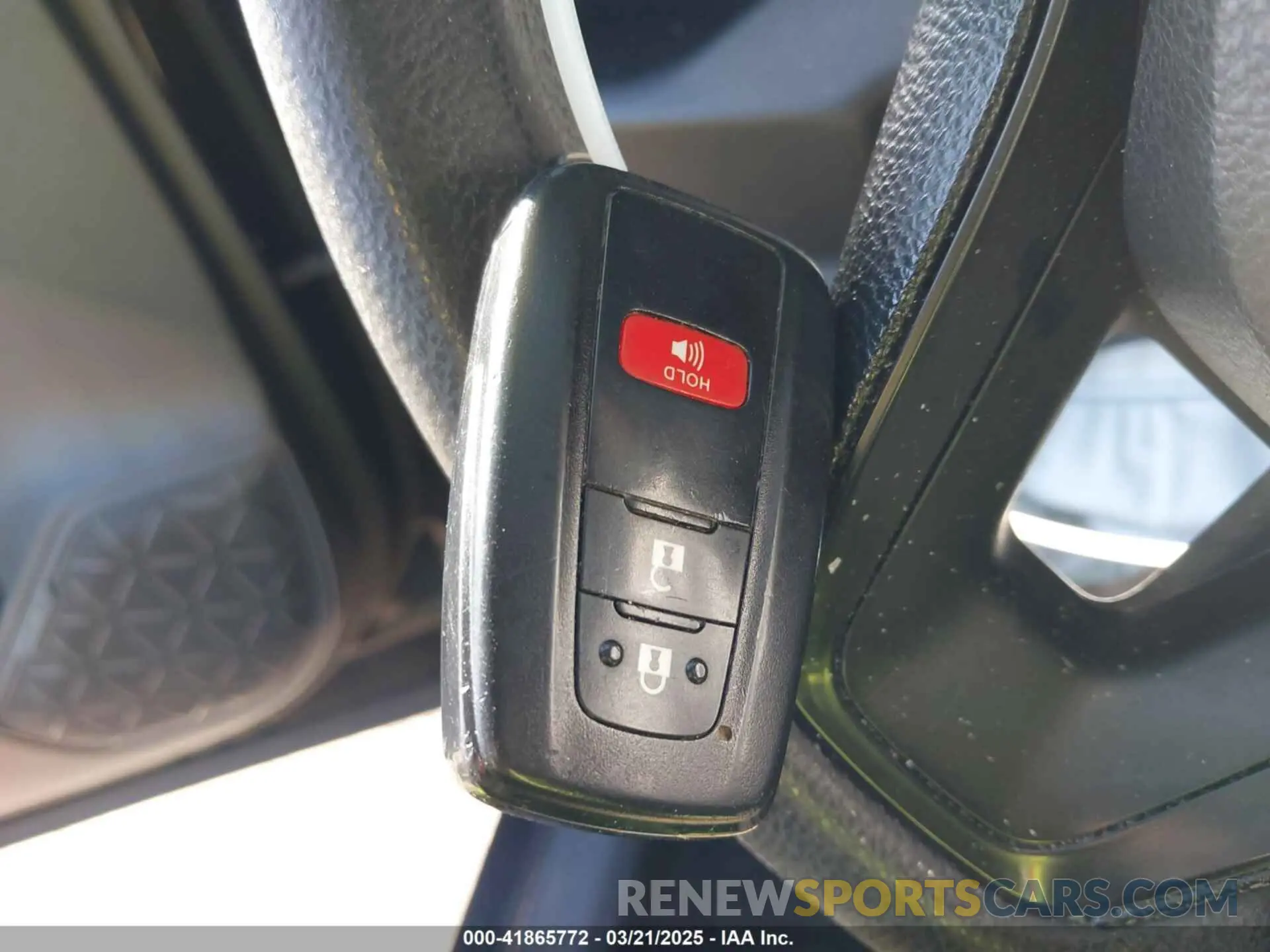 11 Photograph of a damaged car JTMRWRFV9LD044346 TOYOTA RAV4 HYBRID 2020