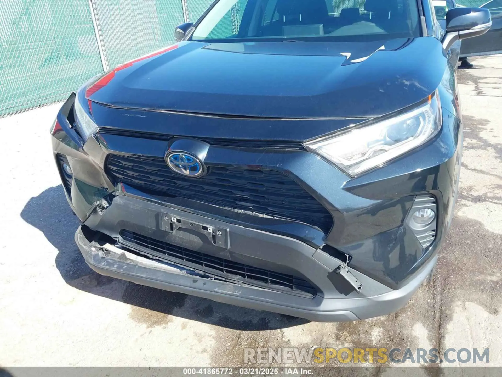 6 Photograph of a damaged car JTMRWRFV9LD044346 TOYOTA RAV4 HYBRID 2020