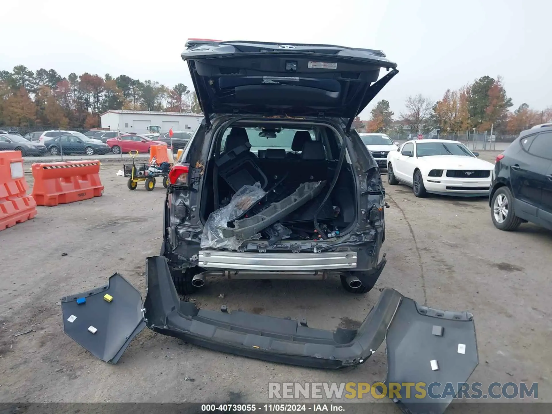 17 Photograph of a damaged car 2T3B6RFV9MW010297 TOYOTA RAV4 HYBRID 2021