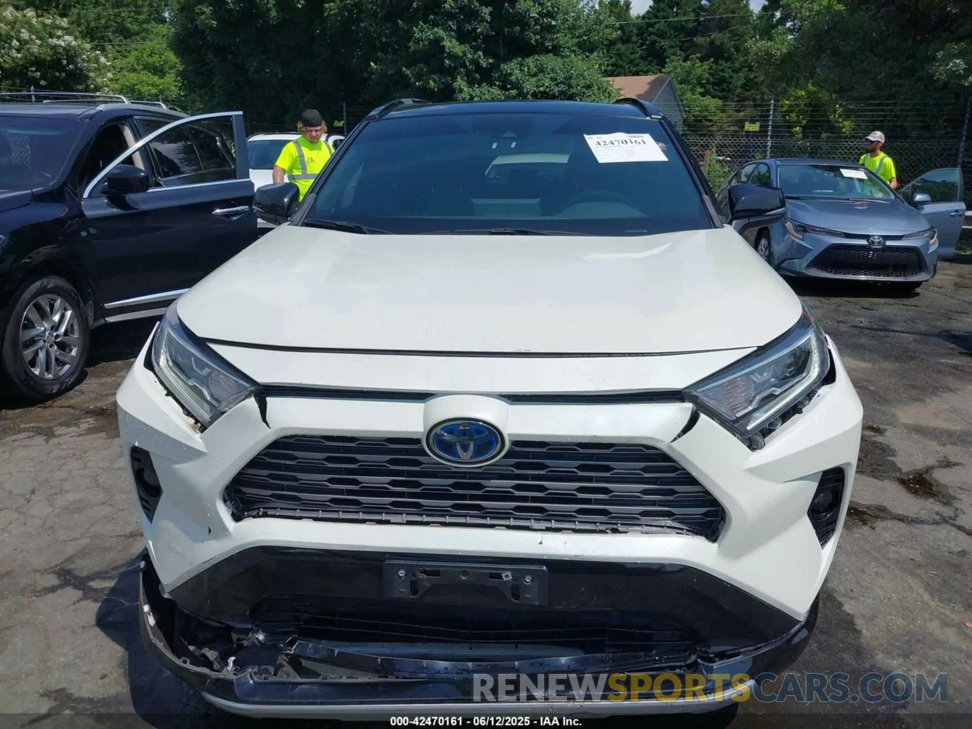 12 Photograph of a damaged car 2T3E6RFV1MW027642 TOYOTA RAV4 HYBRID 2021