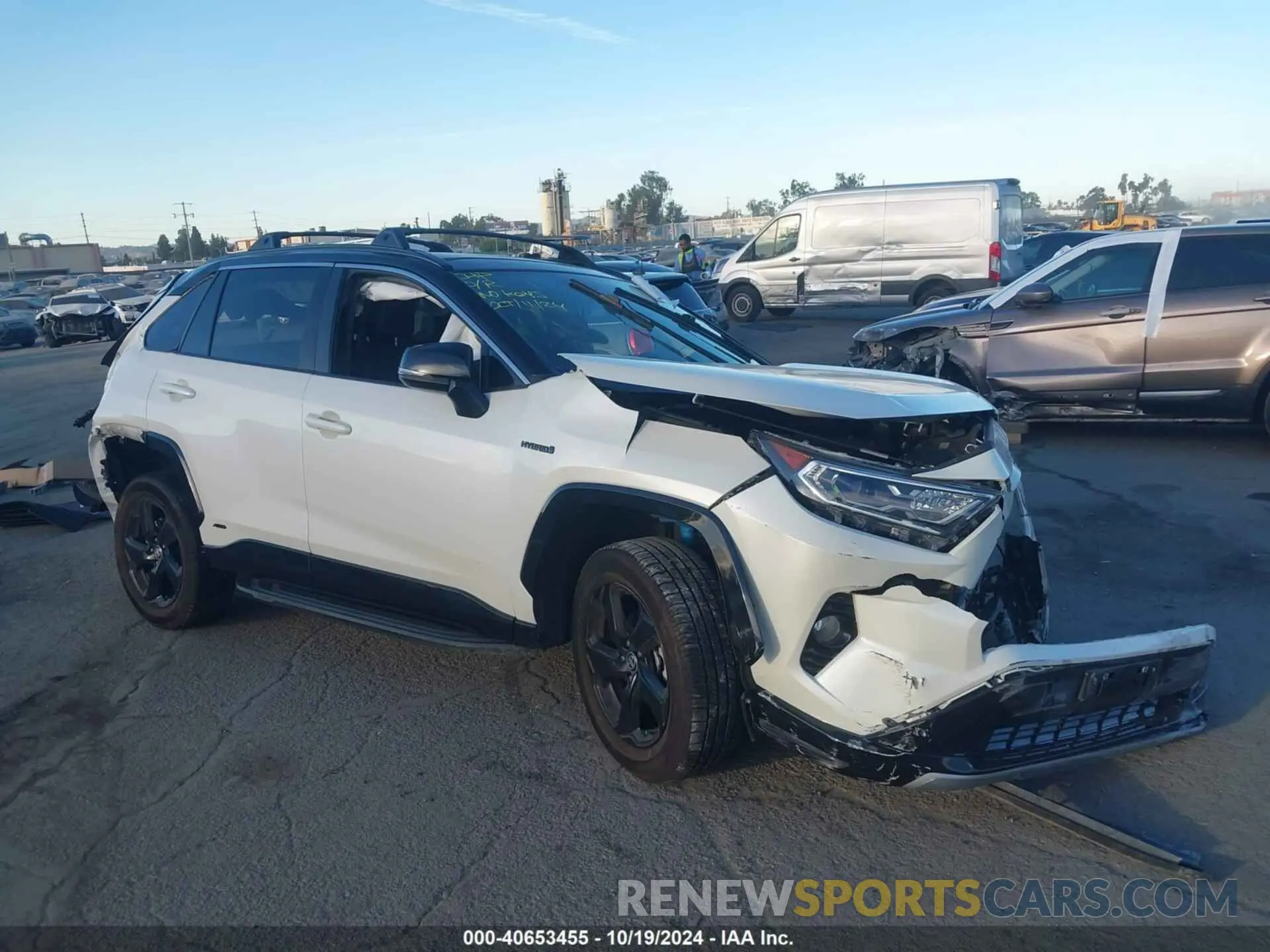 1 Photograph of a damaged car 2T3E6RFV6MW027328 TOYOTA RAV4 HYBRID 2021