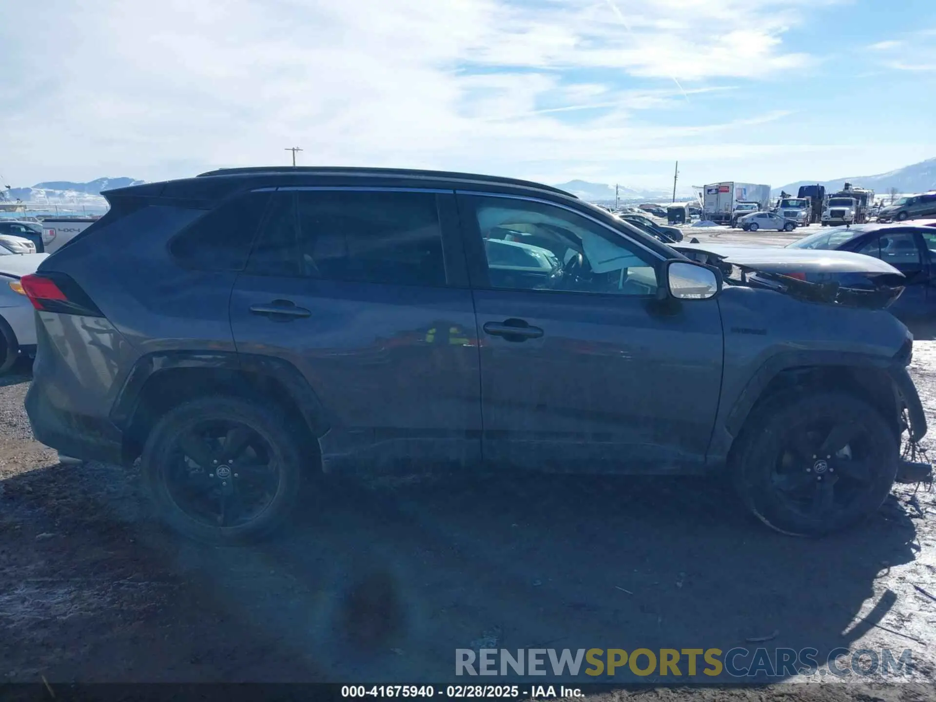 14 Photograph of a damaged car 2T3E6RFV8MW003127 TOYOTA RAV4 HYBRID 2021