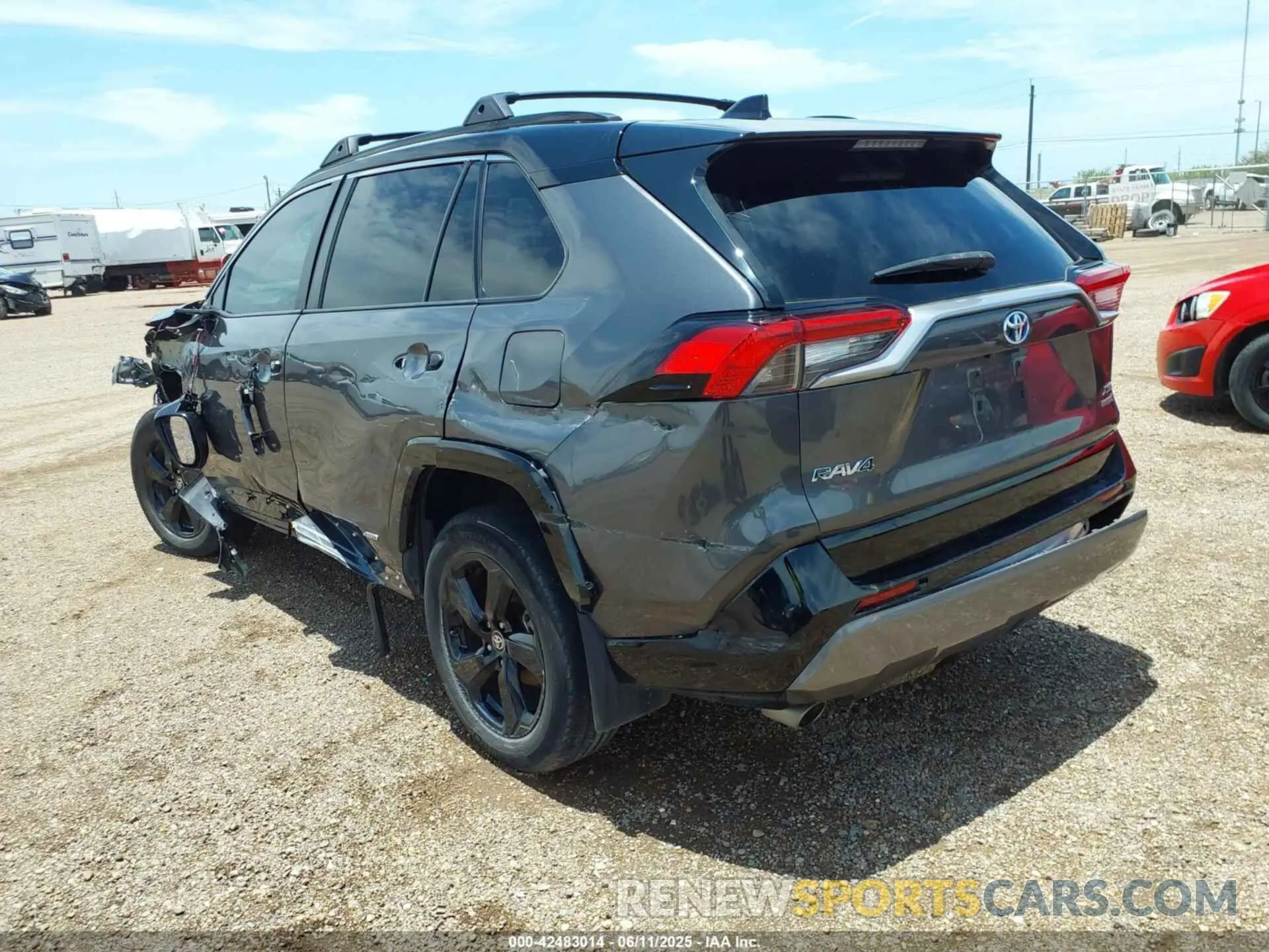 3 Photograph of a damaged car 2T3E6RFV8MW024270 TOYOTA RAV4 HYBRID 2021