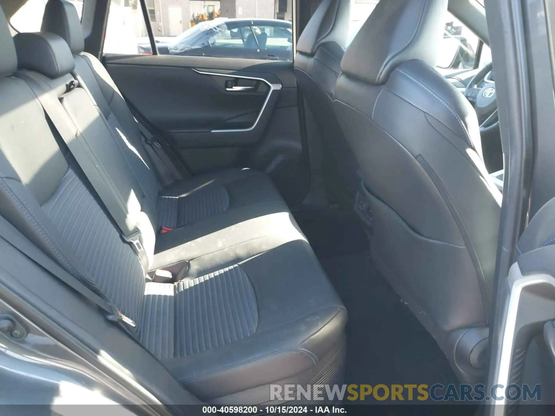 8 Photograph of a damaged car 2T3E6RFVXMW009477 TOYOTA RAV4 HYBRID 2021
