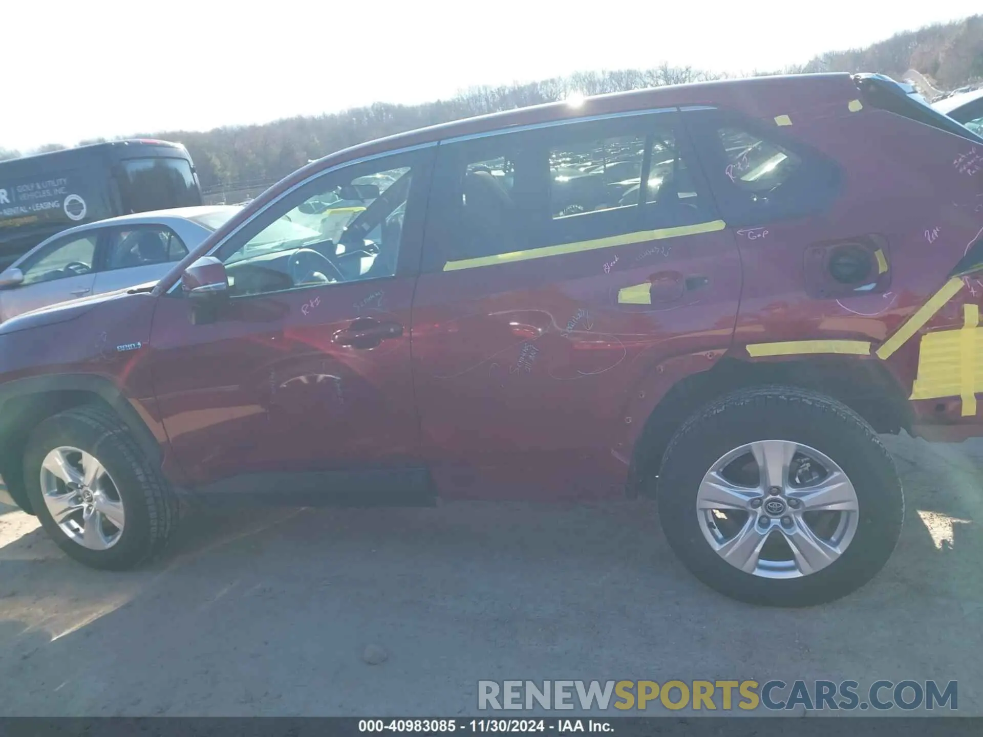 15 Photograph of a damaged car 2T3R6RFV0MW005875 TOYOTA RAV4 HYBRID 2021