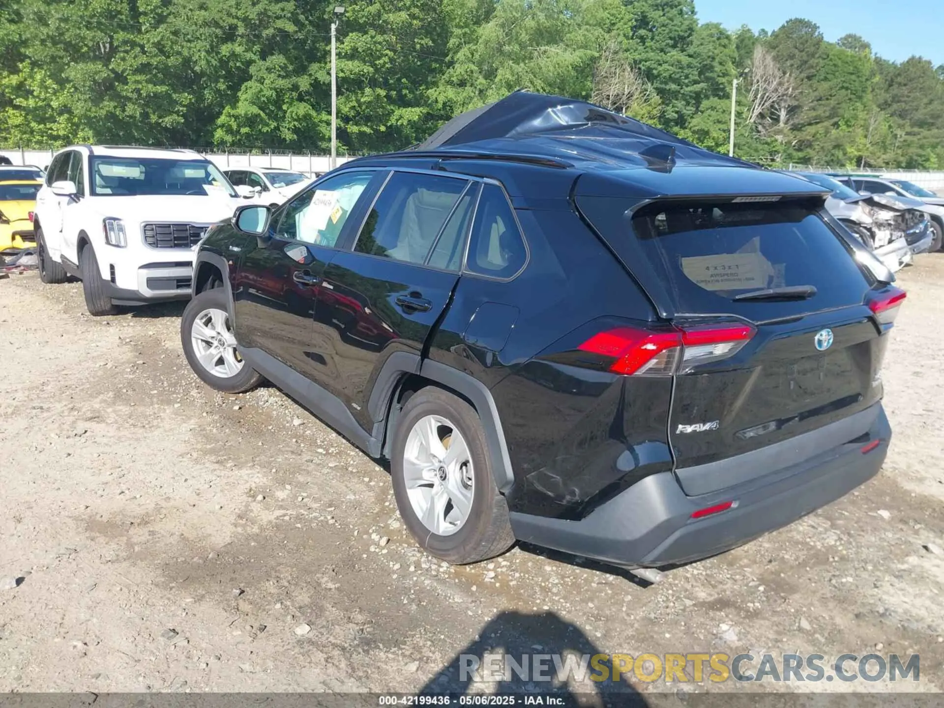 3 Фотография поврежденного автомобиля 2T3R6RFVXMW011778 TOYOTA RAV4 HYBRID 2021