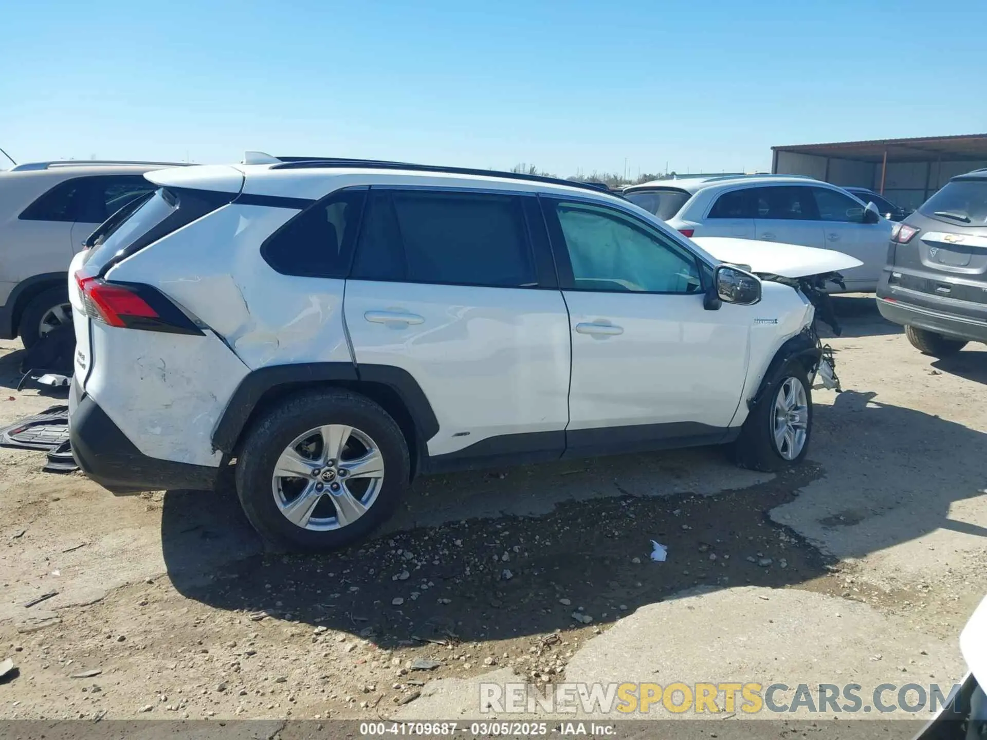 14 Photograph of a damaged car 2T3RWRFV1MW115429 TOYOTA RAV4 HYBRID 2021