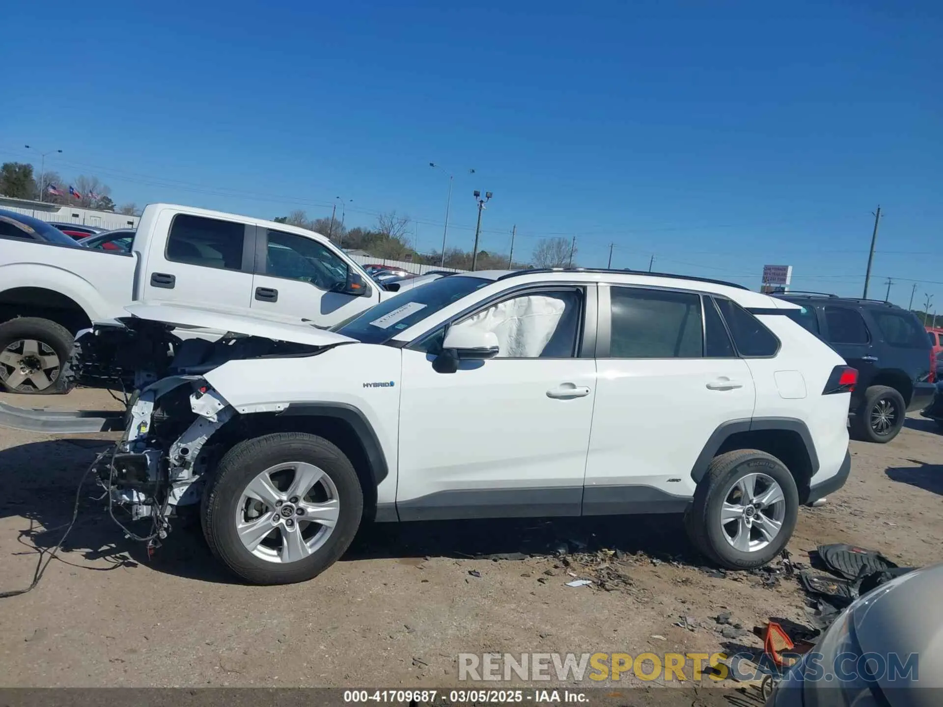 15 Photograph of a damaged car 2T3RWRFV1MW115429 TOYOTA RAV4 HYBRID 2021