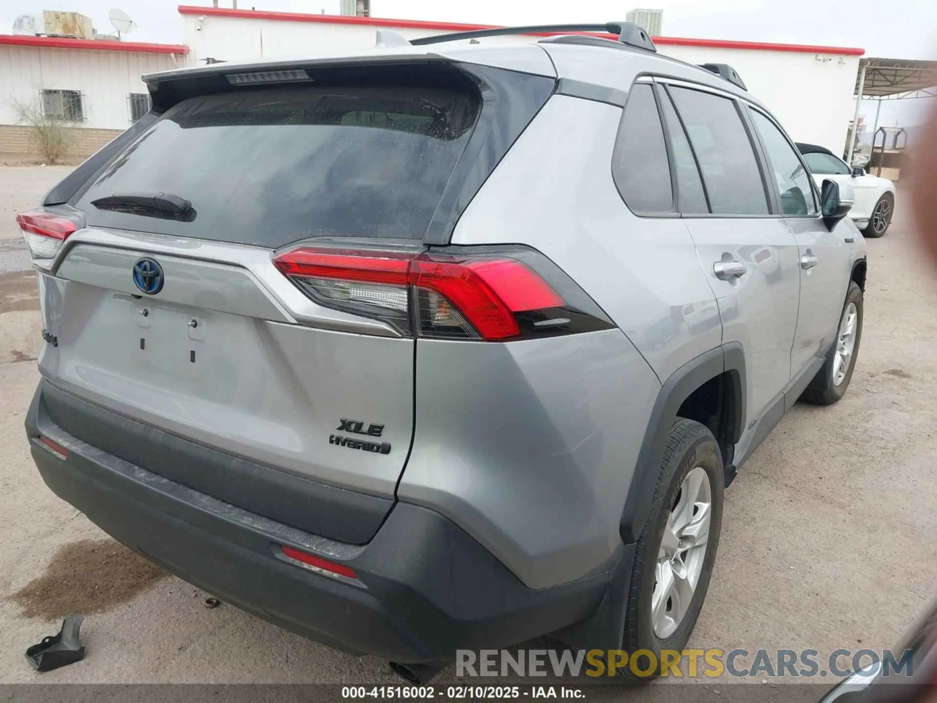 4 Photograph of a damaged car 2T3RWRFV2MW115102 TOYOTA RAV4 HYBRID 2021