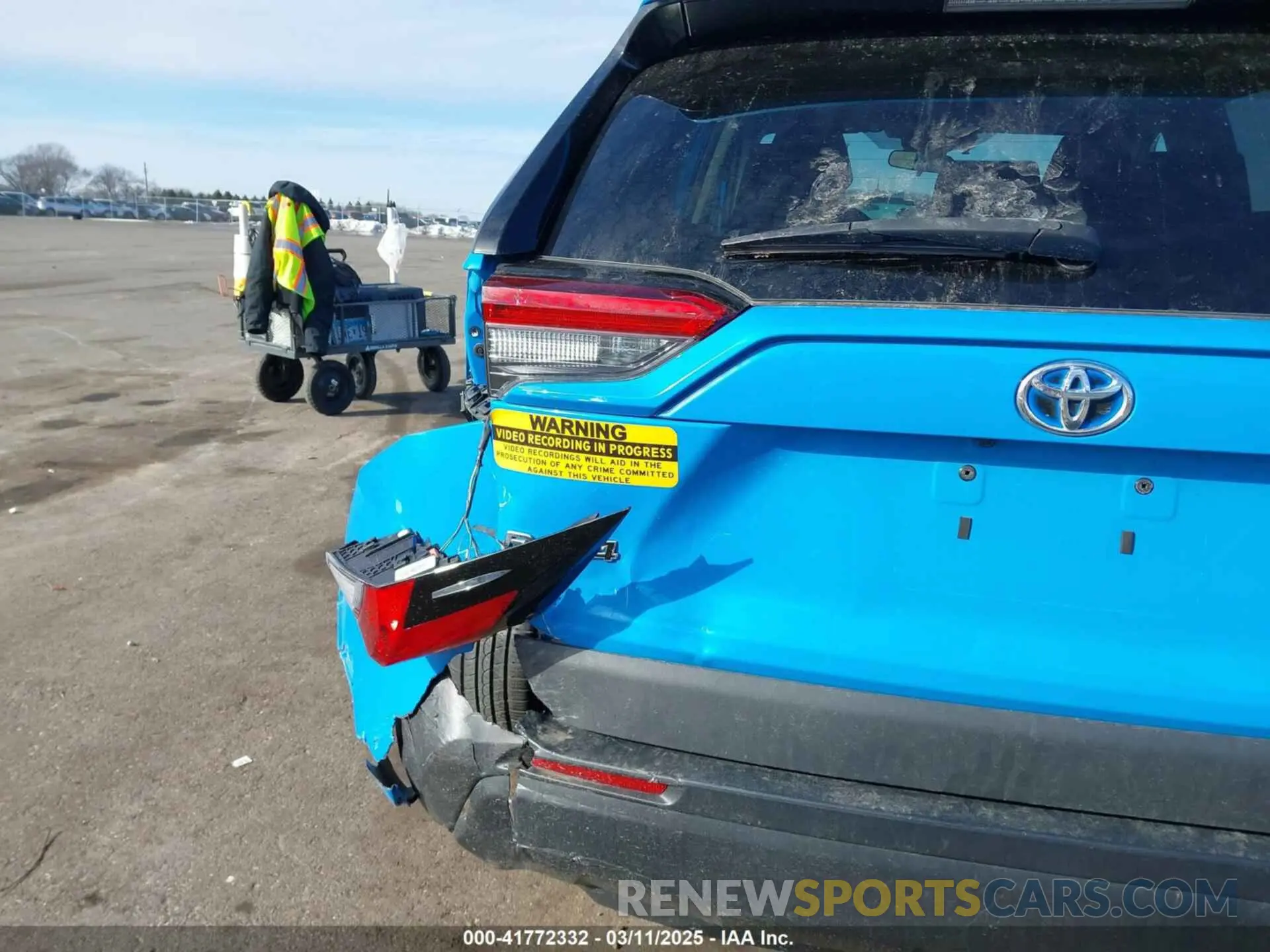 18 Photograph of a damaged car 2T3RWRFV5MW113117 TOYOTA RAV4 HYBRID 2021