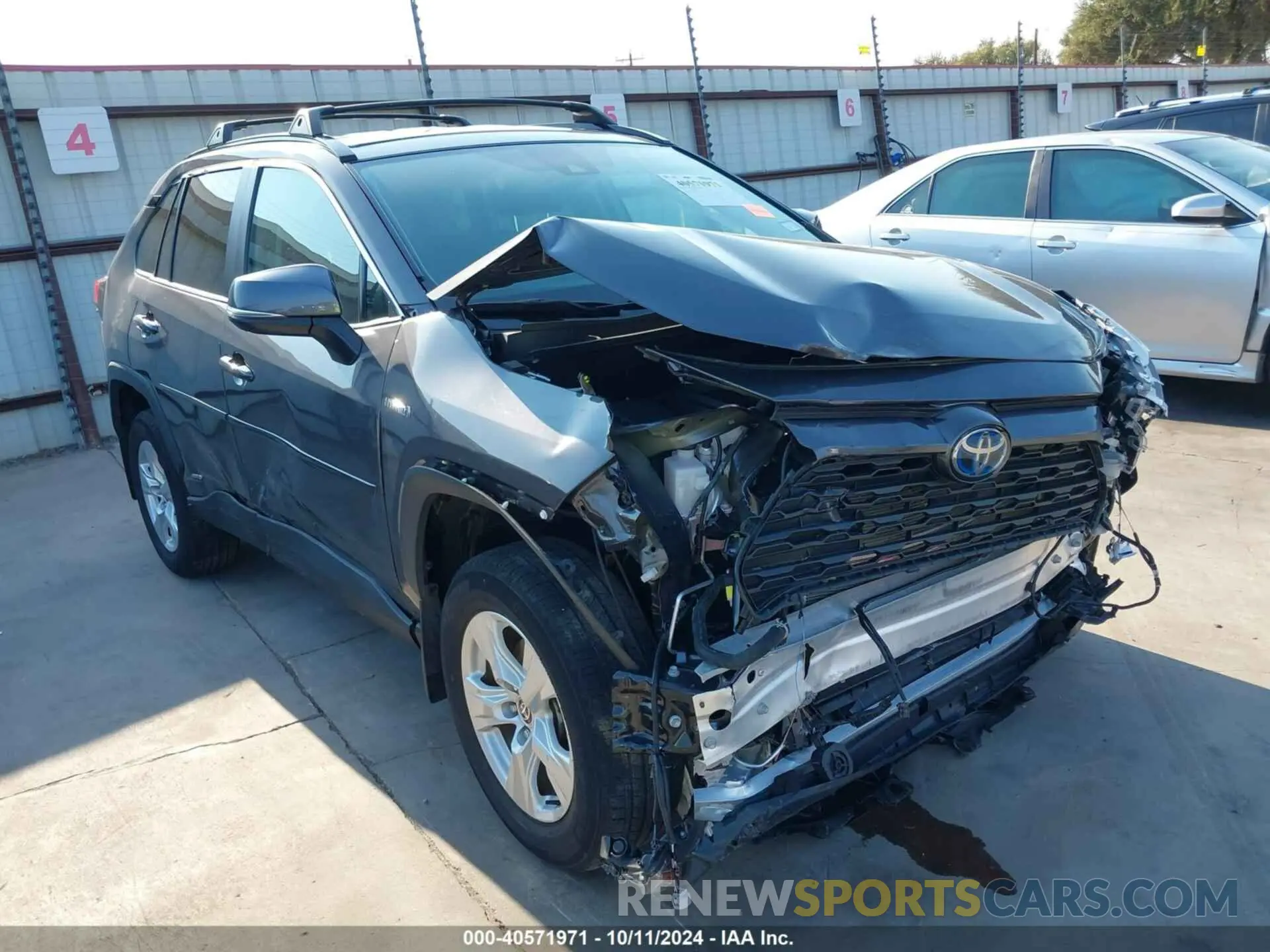 1 Photograph of a damaged car 2T3RWRFV8MW116416 TOYOTA RAV4 HYBRID 2021