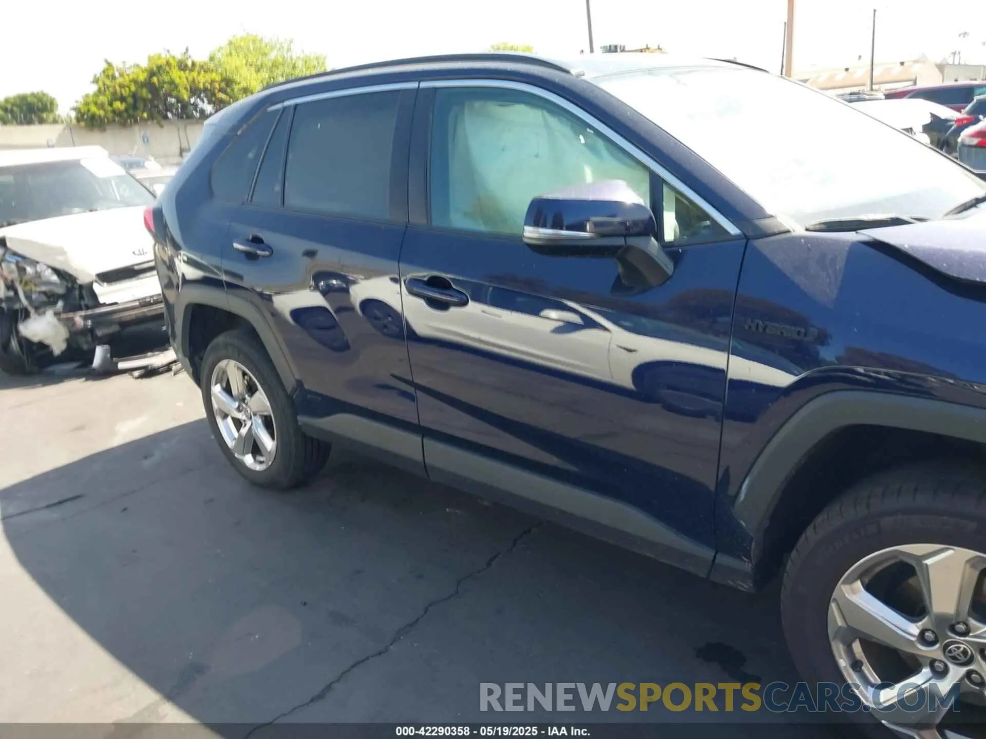 13 Фотография поврежденного автомобиля 4T3B6RFV2MU044890 TOYOTA RAV4 HYBRID 2021