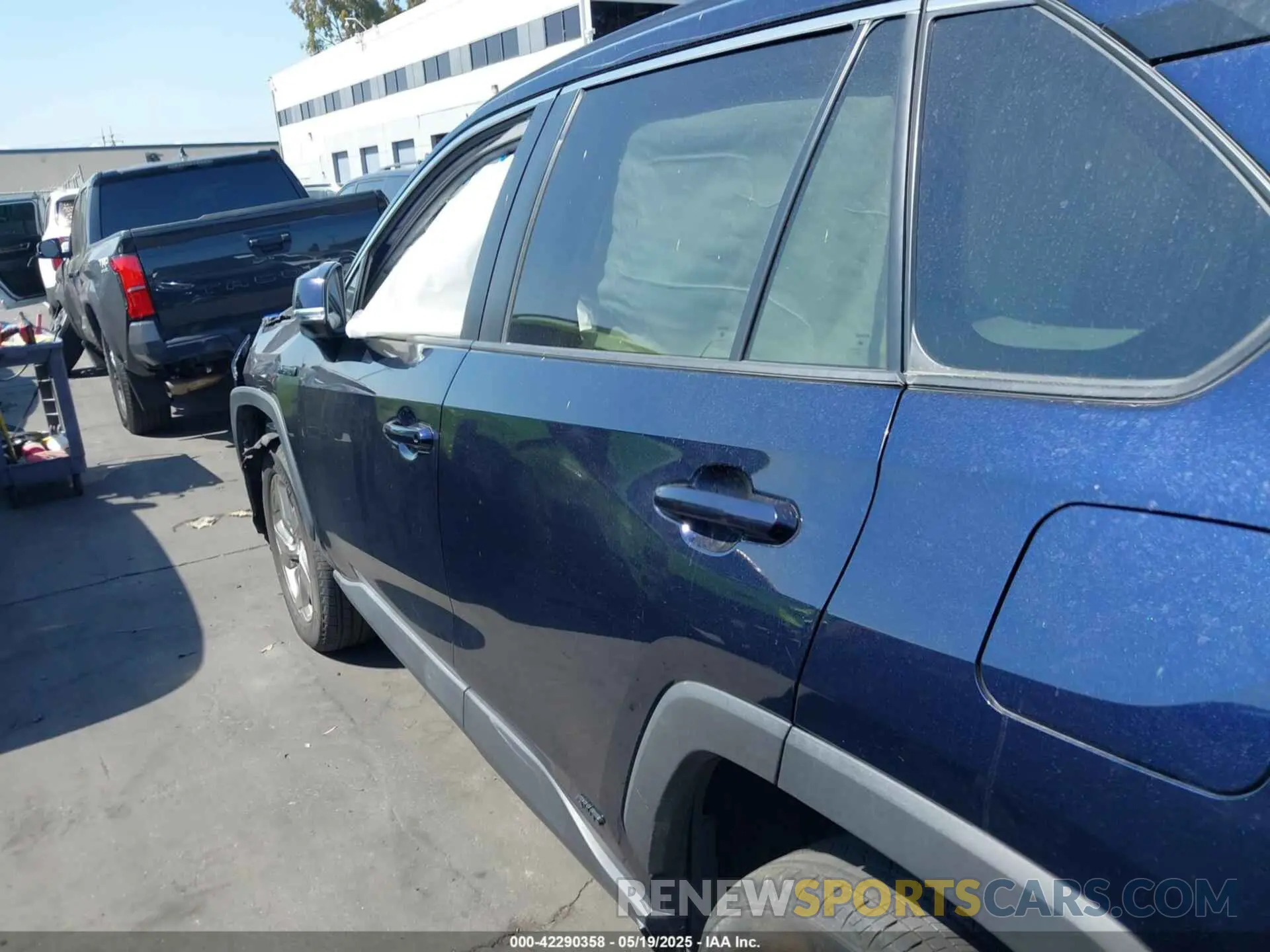 14 Фотография поврежденного автомобиля 4T3B6RFV2MU044890 TOYOTA RAV4 HYBRID 2021