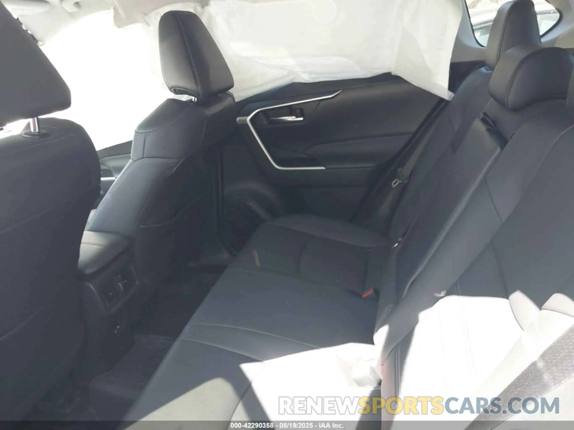 8 Фотография поврежденного автомобиля 4T3B6RFV2MU044890 TOYOTA RAV4 HYBRID 2021