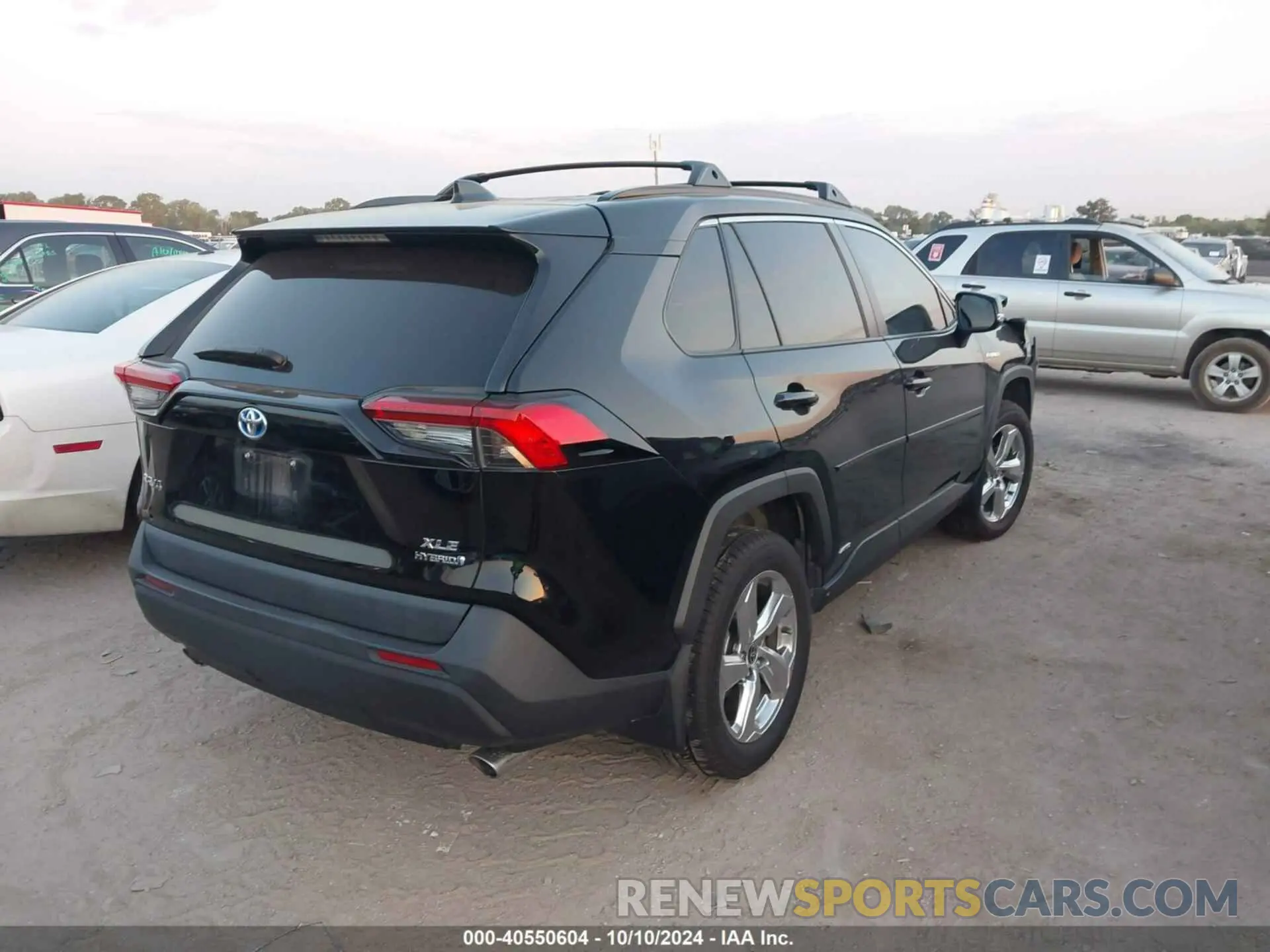 4 Photograph of a damaged car 4T3B6RFV3MU046079 TOYOTA RAV4 HYBRID 2021