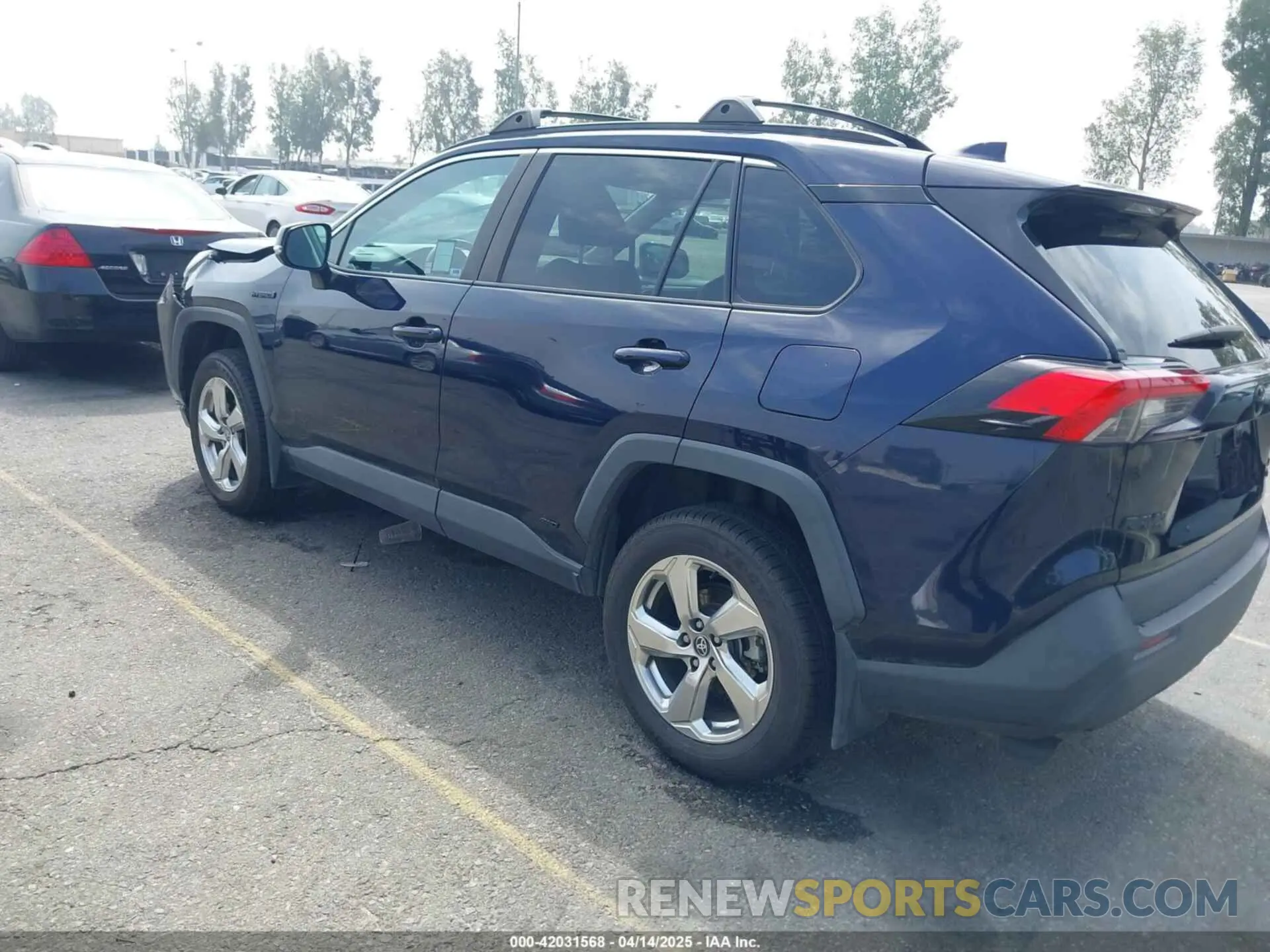 3 Фотография поврежденного автомобиля 4T3B6RFV5MU049808 TOYOTA RAV4 HYBRID 2021