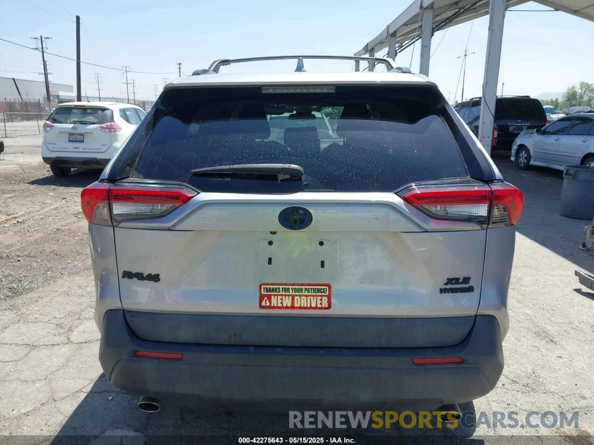 17 Photograph of a damaged car 4T3B6RFV7MU044710 TOYOTA RAV4 HYBRID 2021