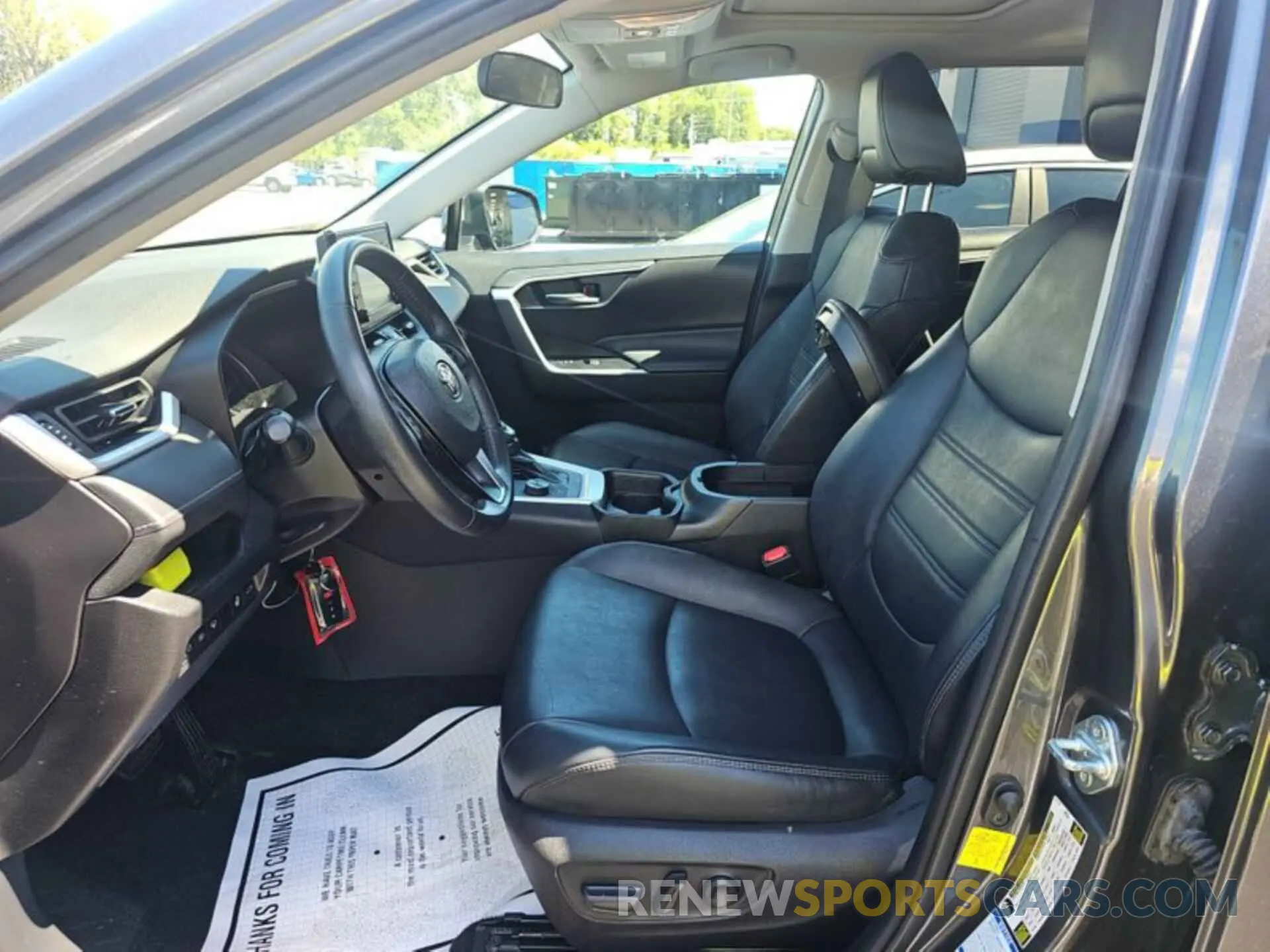 1 Photograph of a damaged car 4T3B6RFV8MU032050 TOYOTA RAV4 HYBRID 2021
