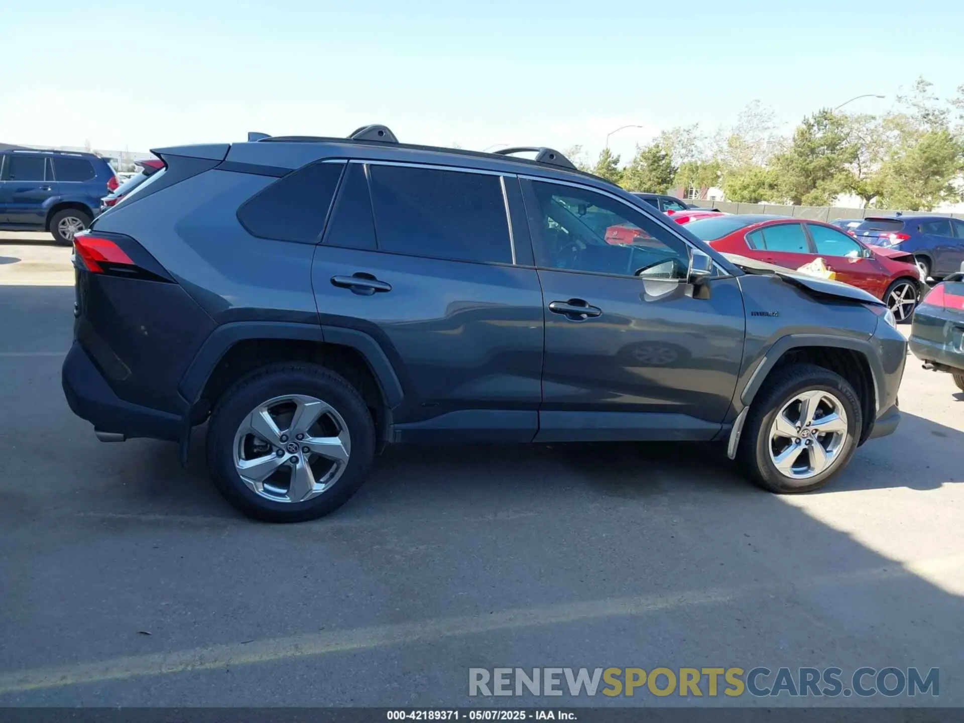 13 Фотография поврежденного автомобиля 4T3B6RFV8MU038883 TOYOTA RAV4 HYBRID 2021