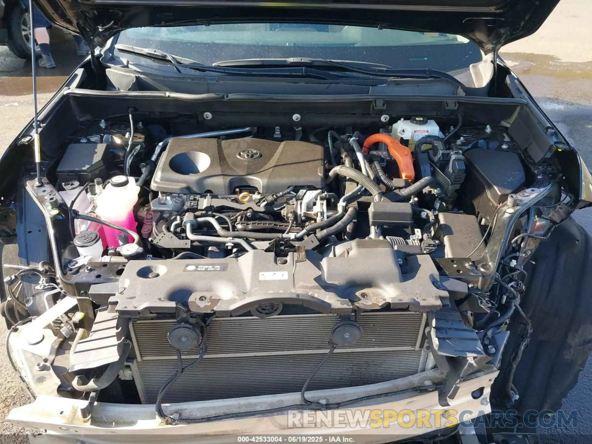 10 Photograph of a damaged car 4T3B6RFVXMU040585 TOYOTA RAV4 HYBRID 2021