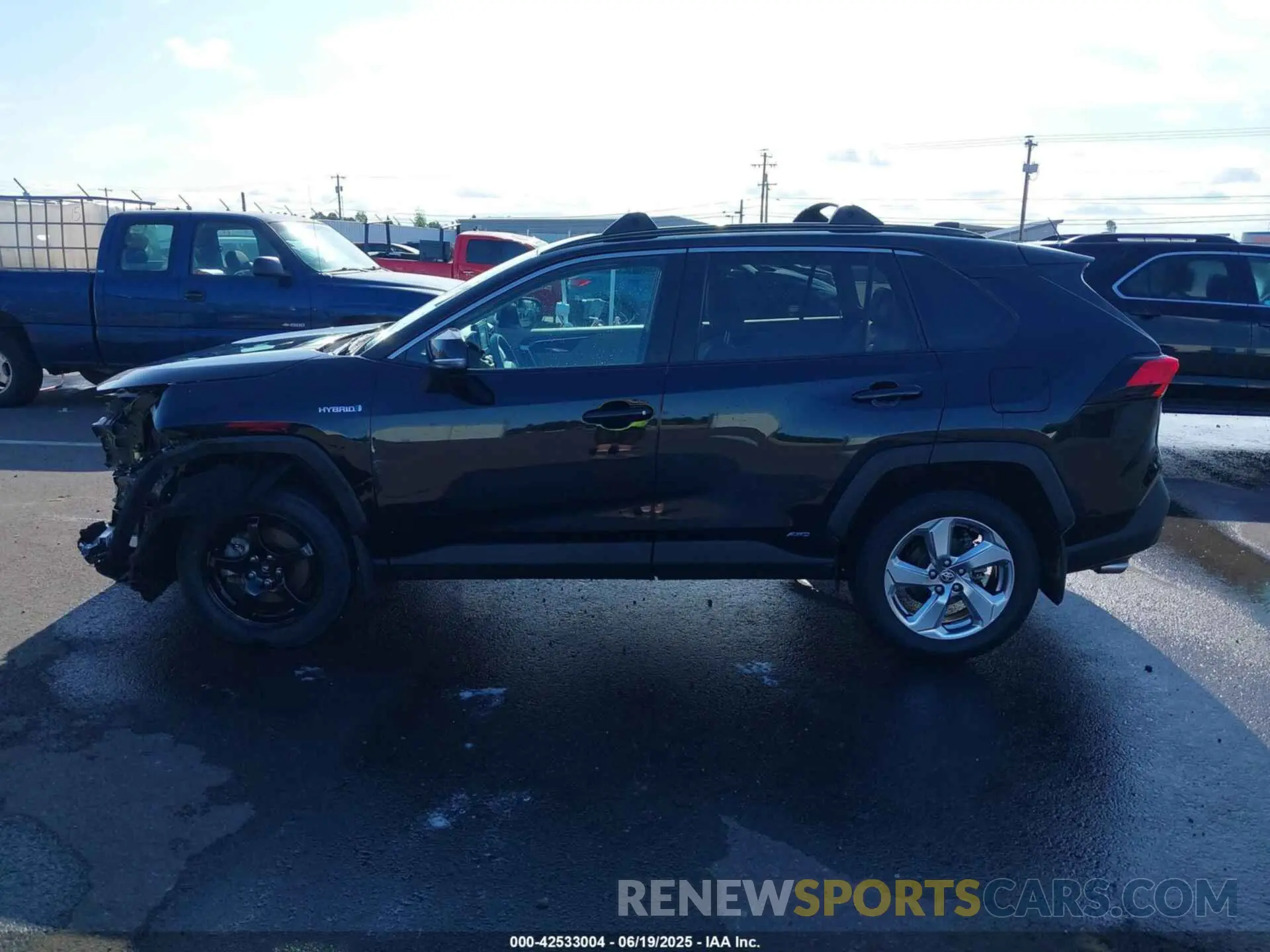 15 Photograph of a damaged car 4T3B6RFVXMU040585 TOYOTA RAV4 HYBRID 2021