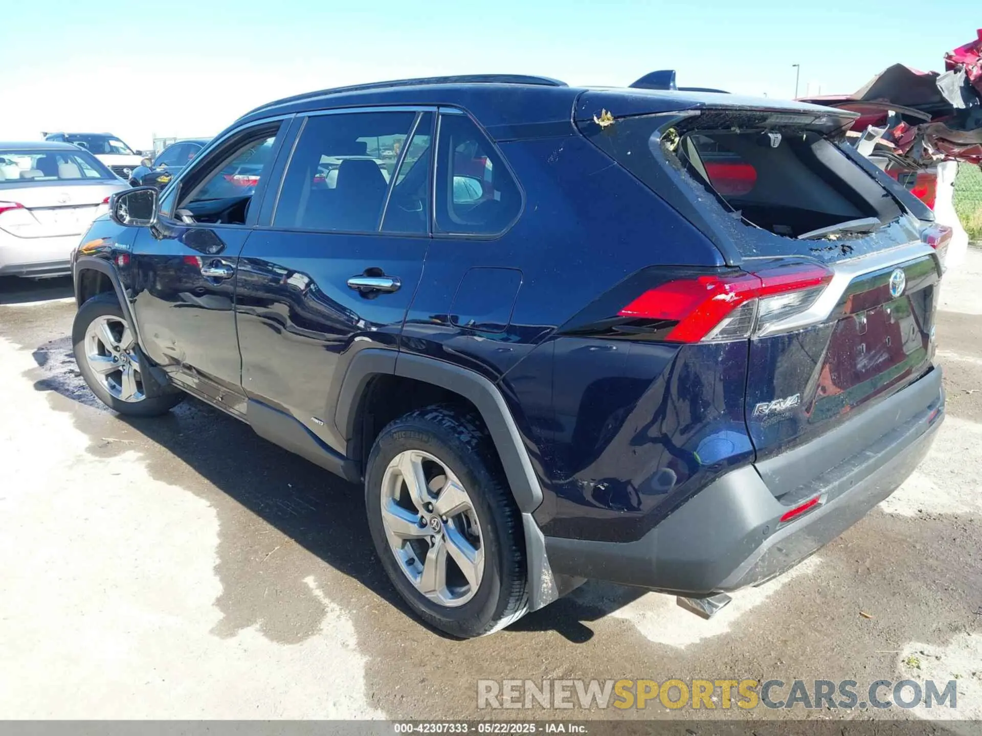 3 Фотография поврежденного автомобиля 4T3D6RFV2MU039844 TOYOTA RAV4 HYBRID 2021