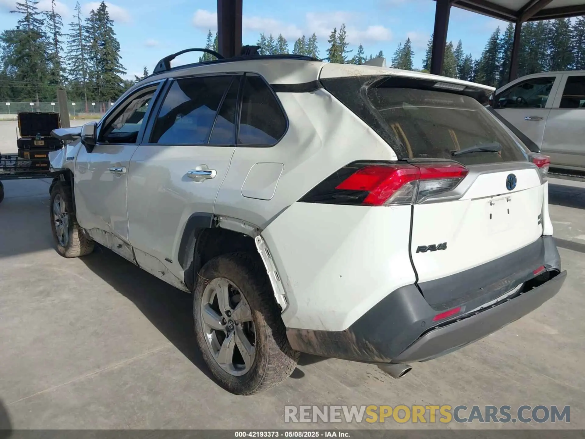 3 Photograph of a damaged car 4T3D6RFV5MU013559 TOYOTA RAV4 HYBRID 2021