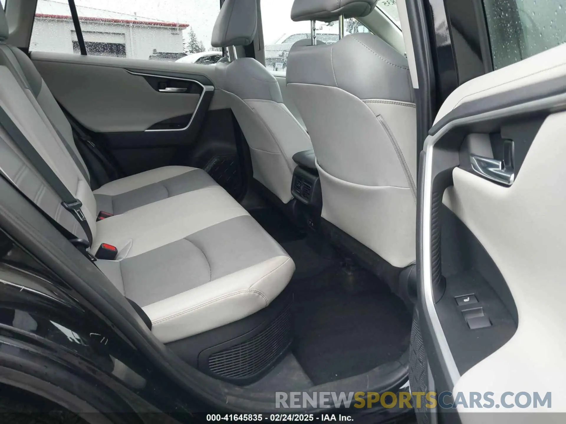 8 Фотография поврежденного автомобиля 4T3D6RFVXMU017302 TOYOTA RAV4 HYBRID 2021