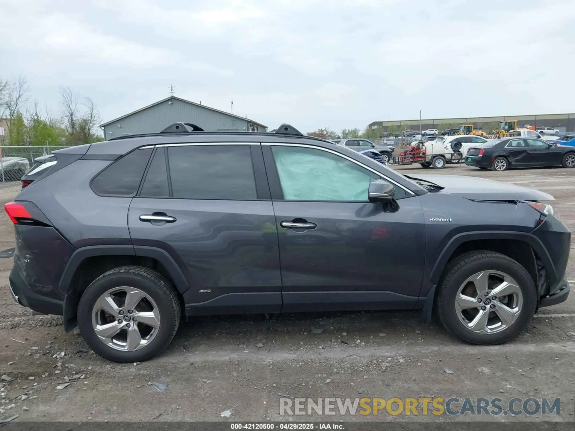 13 Photograph of a damaged car 4T3D6RFVXMU028235 TOYOTA RAV4 HYBRID 2021