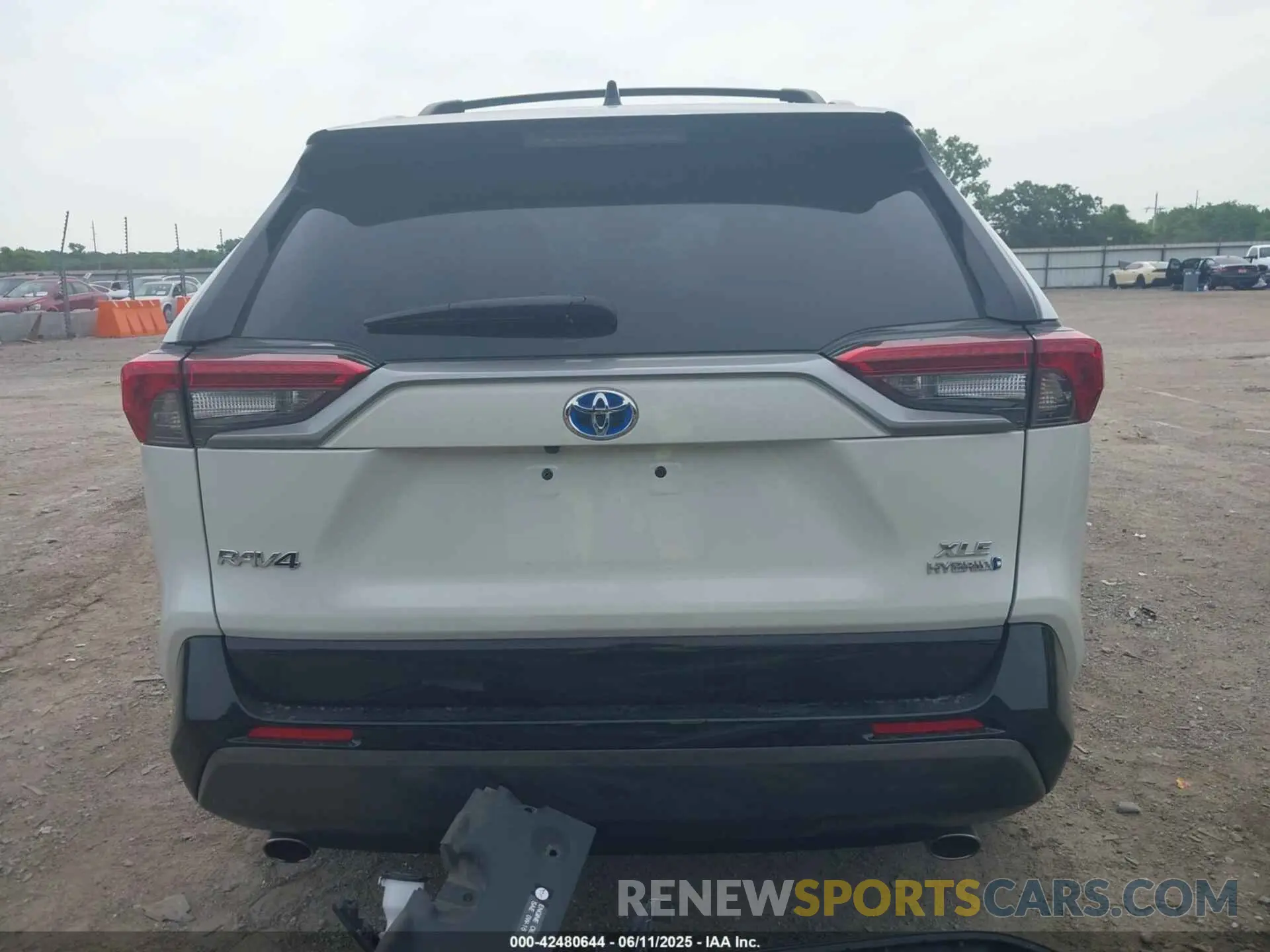 17 Photograph of a damaged car 4T3E6RFV0MU063287 TOYOTA RAV4 HYBRID 2021