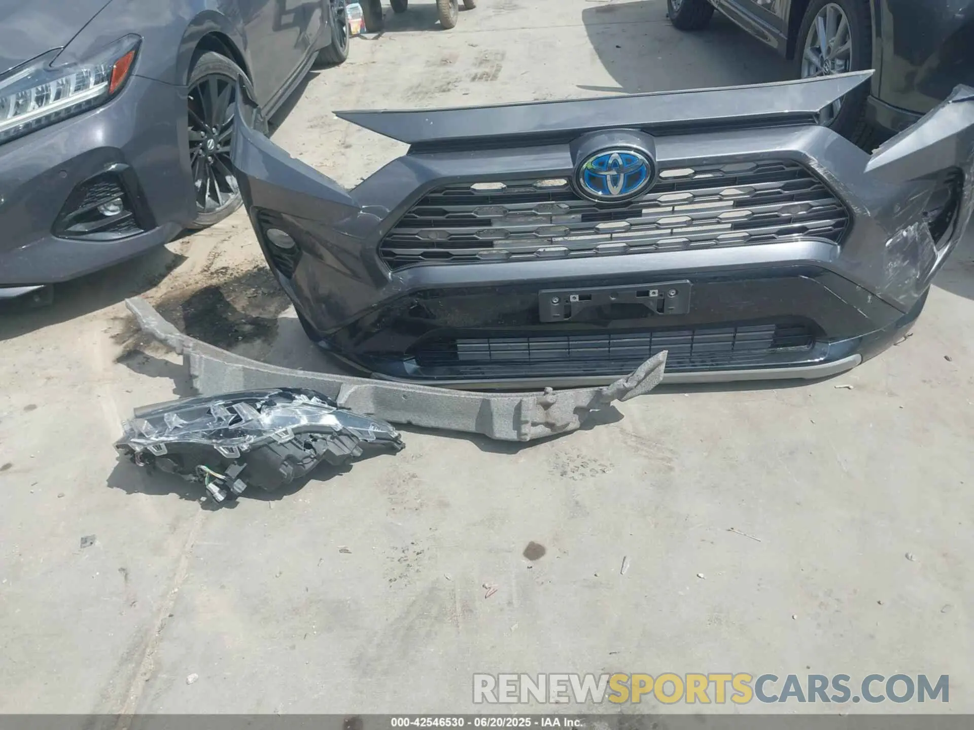 12 Photograph of a damaged car 4T3E6RFV1MU063492 TOYOTA RAV4 HYBRID 2021