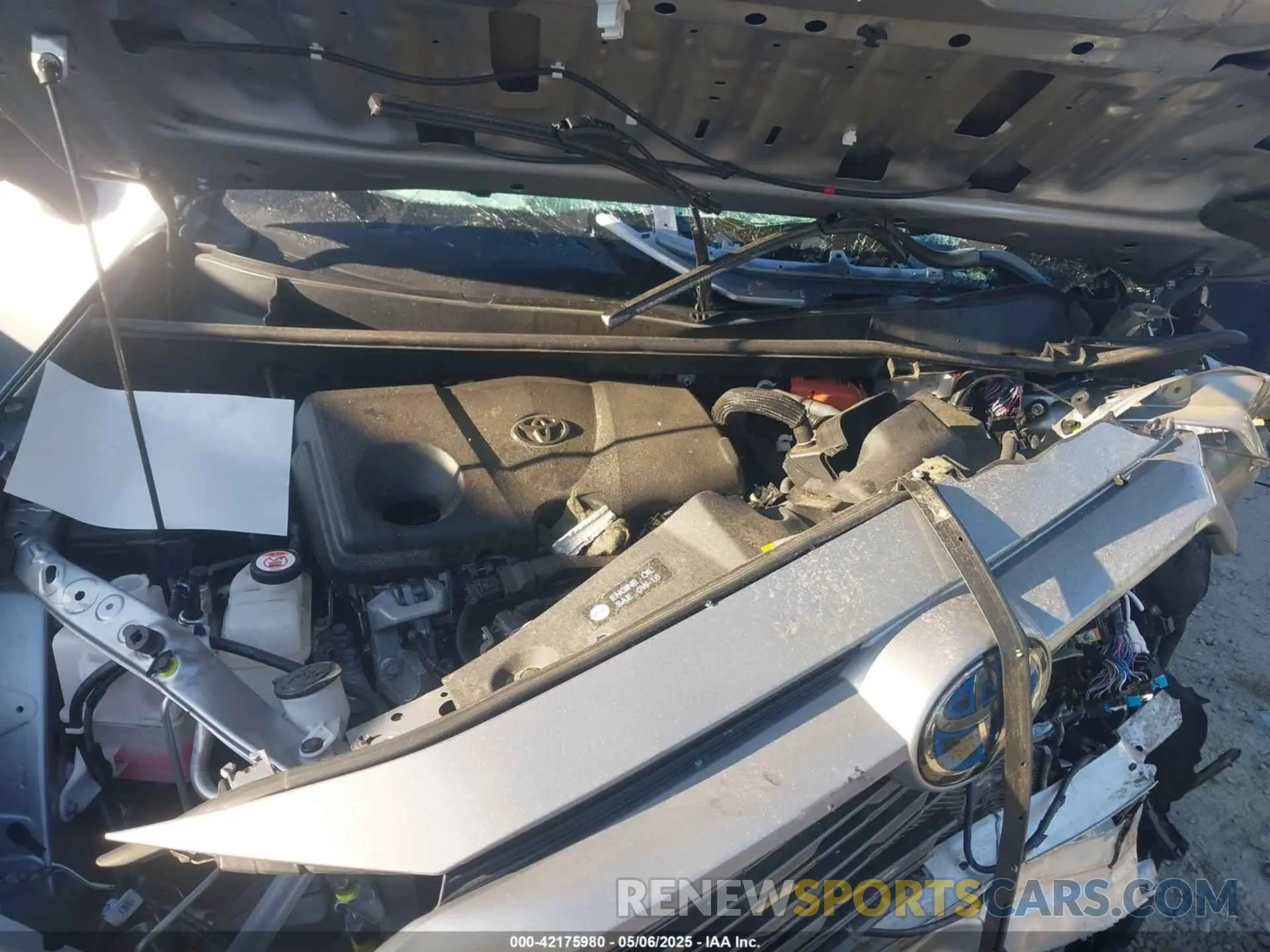 10 Photograph of a damaged car 4T3E6RFV3MU055183 TOYOTA RAV4 HYBRID 2021
